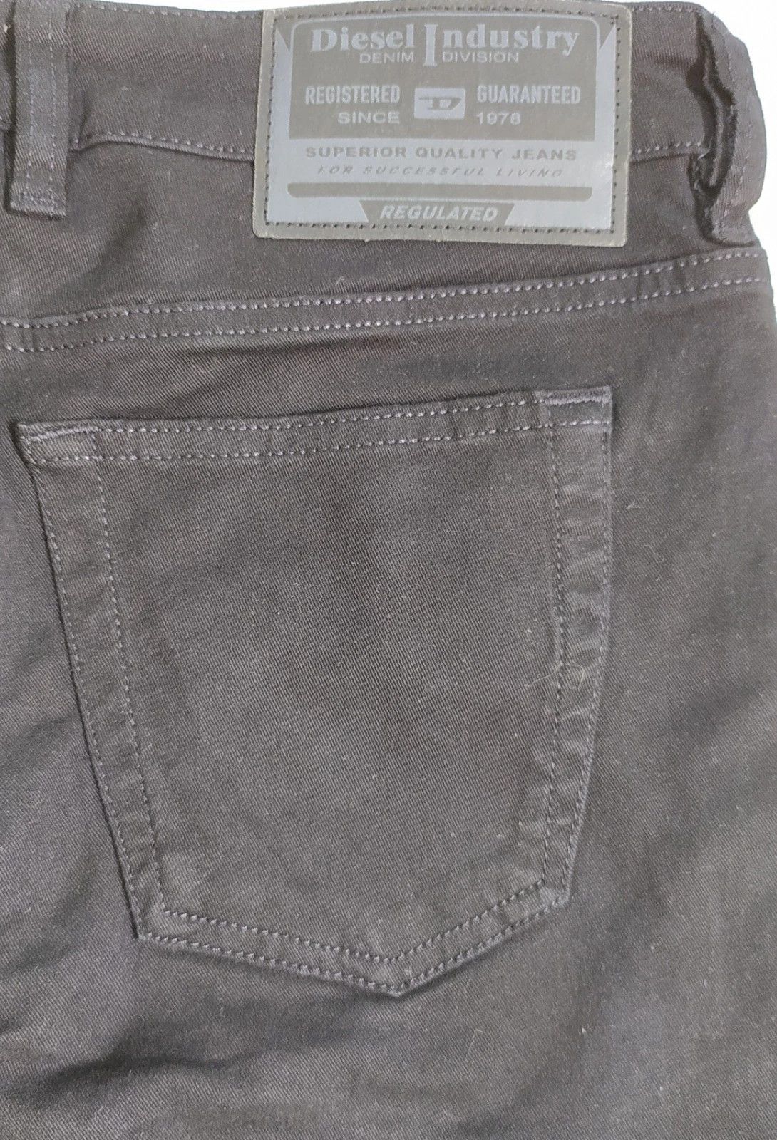 Diesel Diesel 1979 SLEENKER-R L.32 MENS JEANS SLTP/9892 Size US 29 - 9 Thumbnail