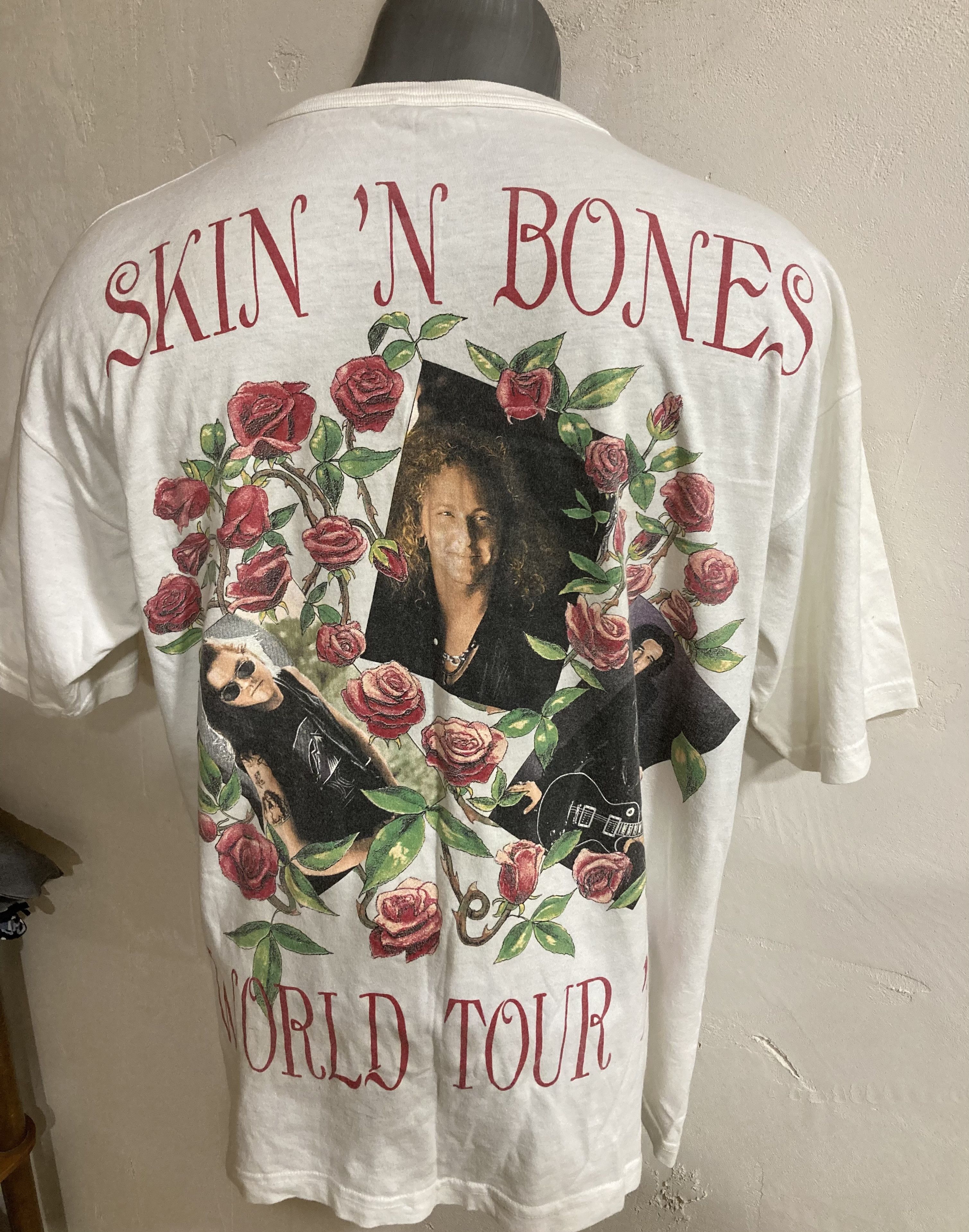 Guns N' Roses Guns N Roses 1993 World Tour Skin n Bones T Shirt Size US XL / EU 56 / 4 - 2 Thumbnail