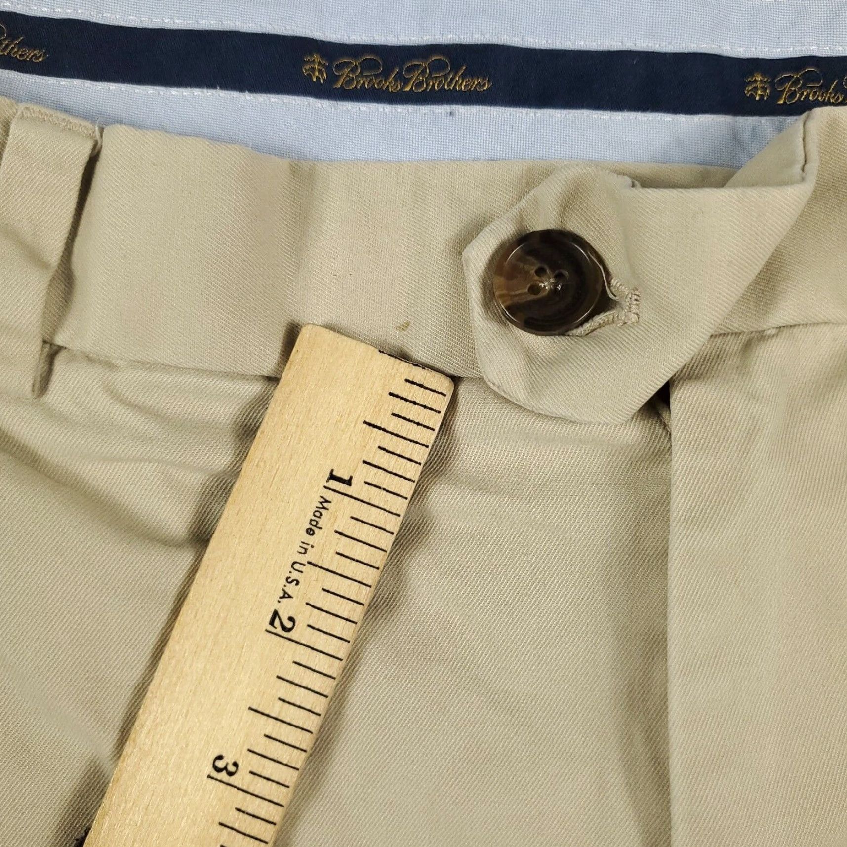 Brooks Brothers Brooks Brothers Chino Shorts Mens Size 36 Beige Flat Front Regular Fit Size US 36 / EU 52 - 7 Thumbnail