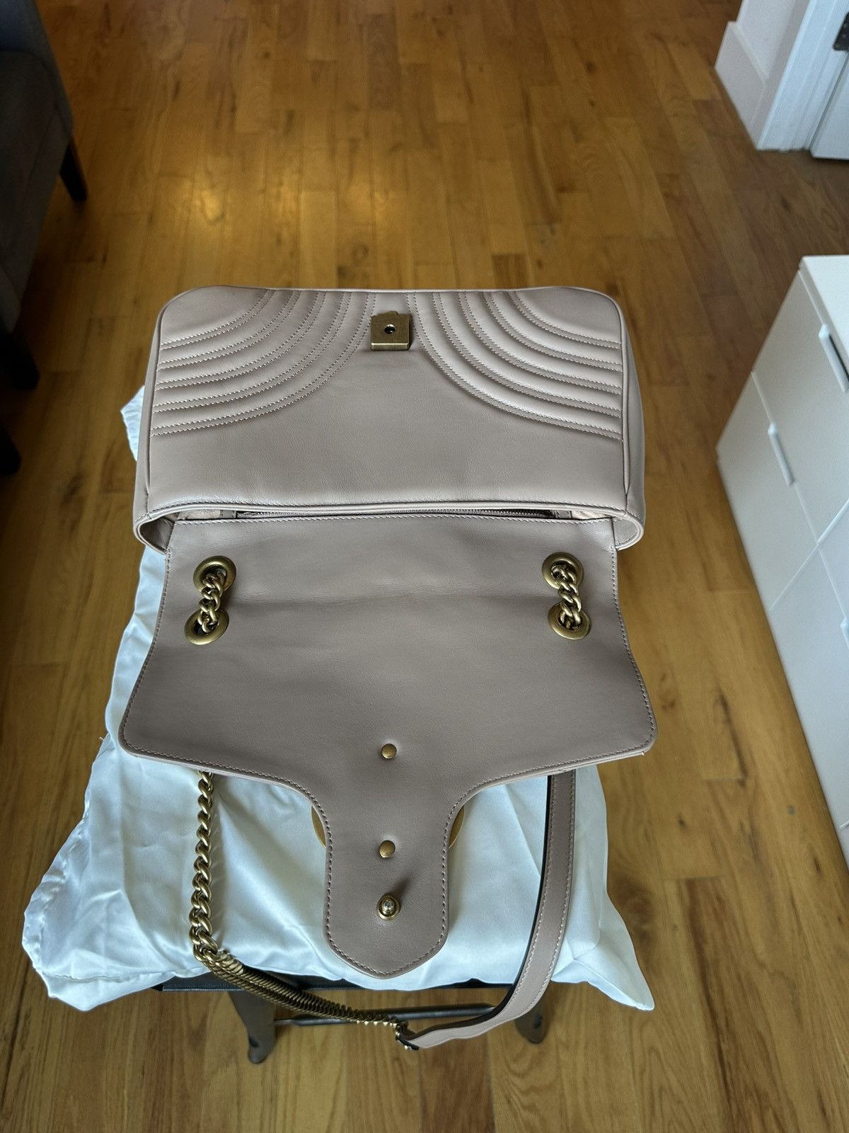 Gucci GUCCI GG Marmont Large Matelassé Shoulder Bag – Taupe Size ONE SIZE - 10 Thumbnail