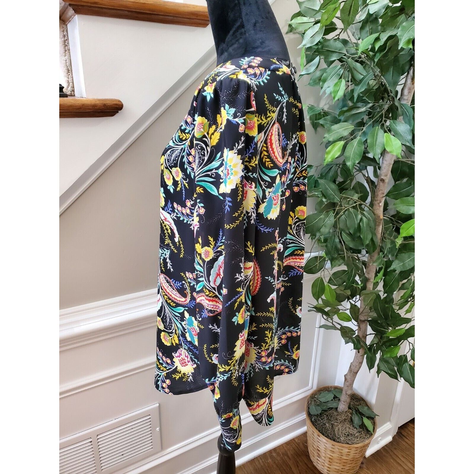 Loft Loft Floral Polyester Round Neck Long Sleeve Blouse Size M Size M / US 6-8 / IT 42-44 - 6 Thumbnail