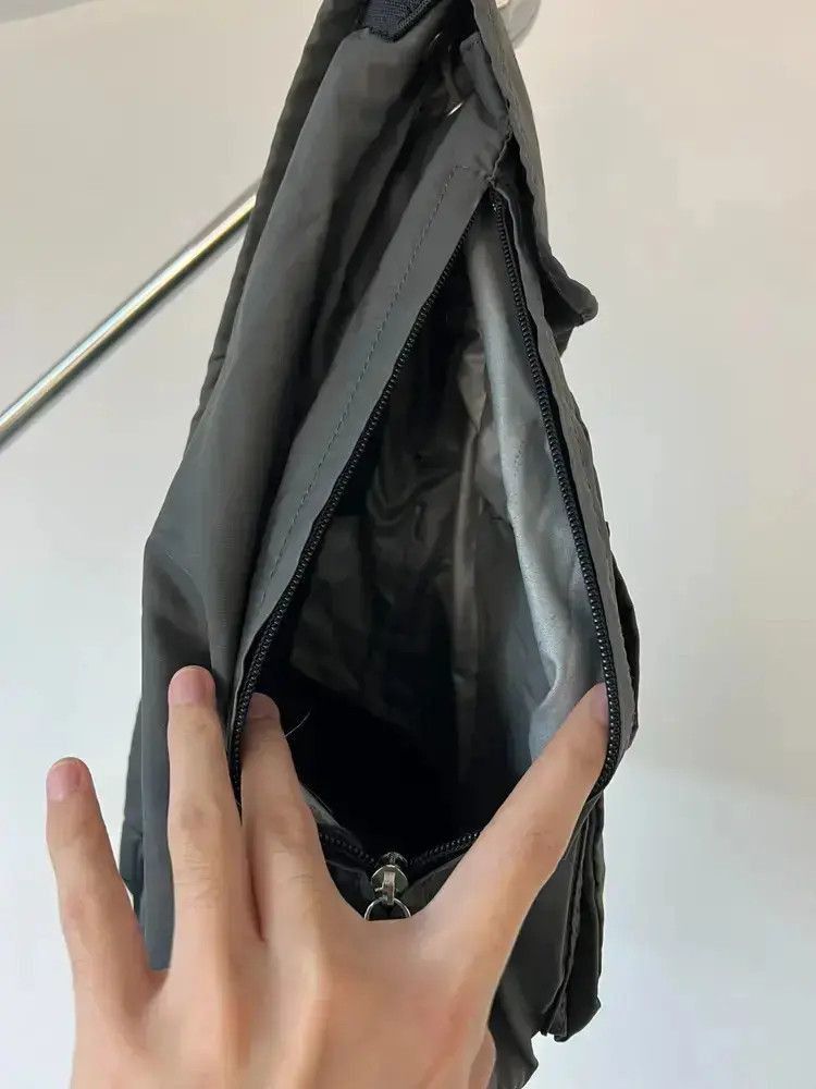 Yohji Yamamoto Yohji Yamamoto Nylon Multi Pocket Backpack-2505 Size ONE SIZE - 7 Thumbnail