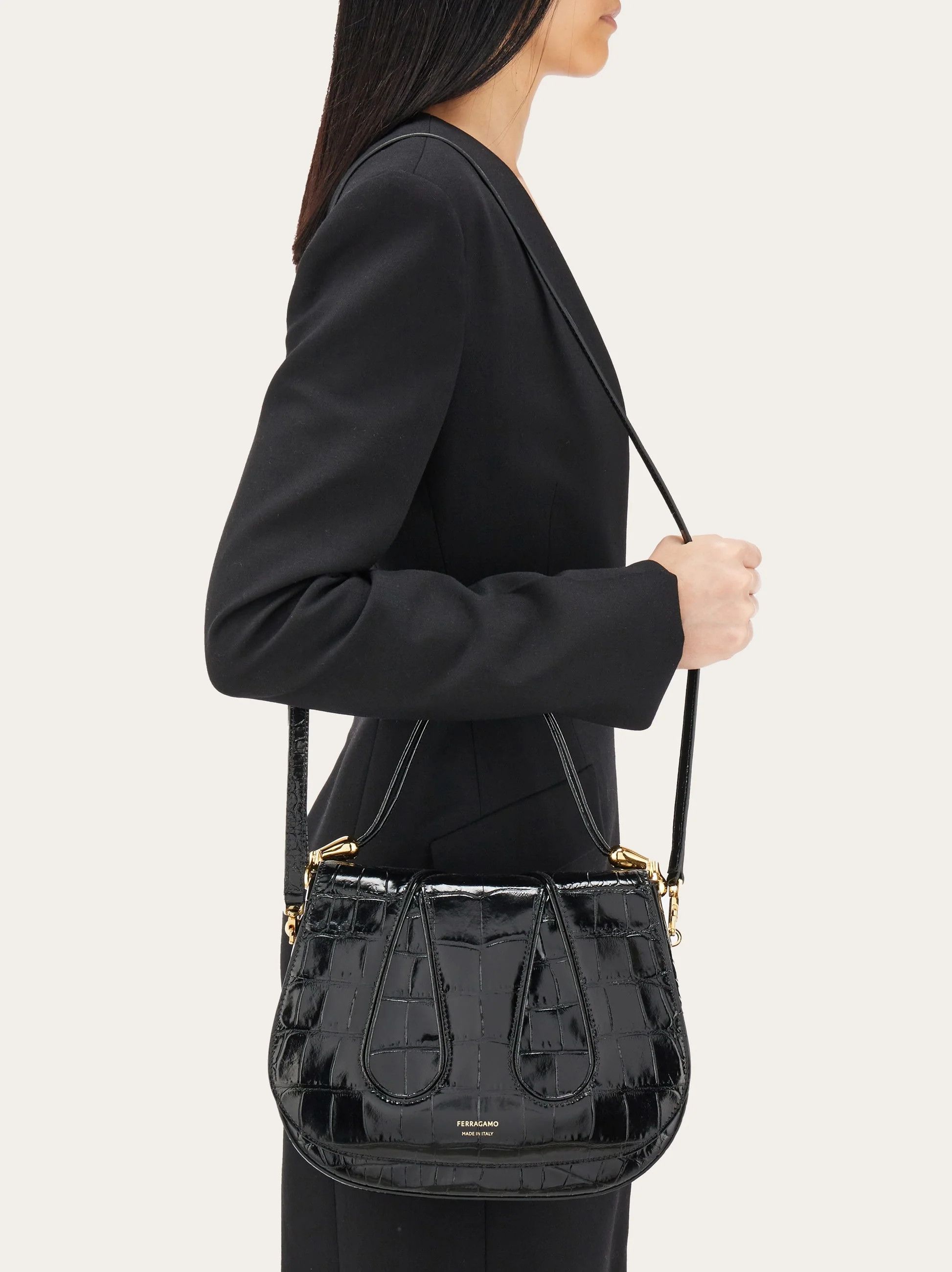 Salvatore Ferragamo o1s1rm0924 Size: OS / Leather Hand Bag in Black Size ONE SIZE - 2 Thumbnail