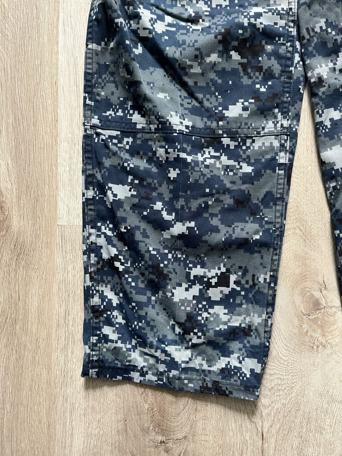 Vintage US MILITARY ISSUED BLUE DIGITAL CAMO Size US 28 / EU 44 - 14 Thumbnail
