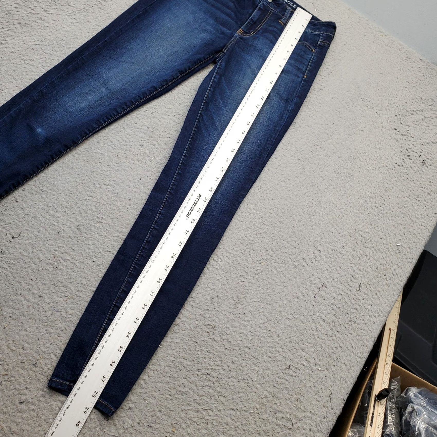 American Eagle Outfitters American Eagle Outfitters Womens Size 4 Navy Denim Jegging Jeans Slim Skinny Leg 32.25 Inseam Size 27" / US 4 / IT 40 - 3 Thumbnail