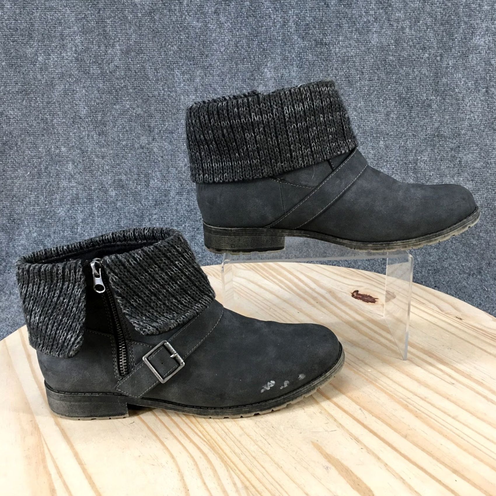 Vintage Rocket Dog Boots Womens 10 Gray Bentley Ankle Booties Knit Buckle Cuffed Sweater Boots Size L / US 10 / IT 46 - 2 Thumbnail