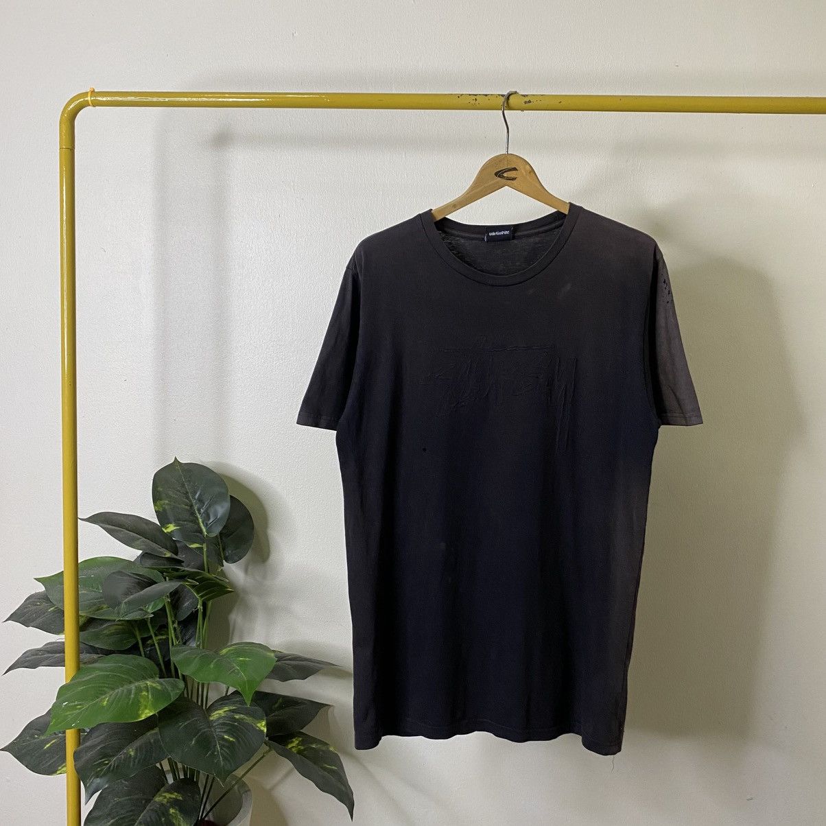 Stussy Y2K Stussy Embroidery Script Black On Black Faded T Shirt Size US M / EU 48-50 / 2 - 1 Thumbnail
