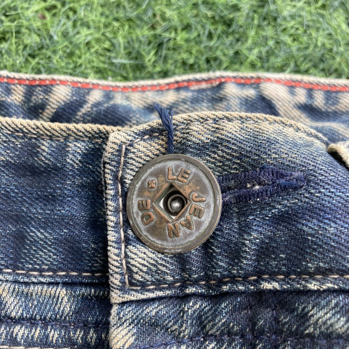 Marithe + Francois Girbaud LE JEAN DE MARITHE FRANCOIS GIRBAUD DISTRESSED JEANS Size US 36 / EU 52 - 8 Thumbnail