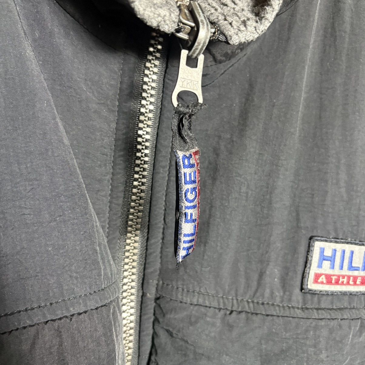 Tommy Hilfiger × Vintage Vintage 90s Tommy Hilfiger Patch Logo Pattern Jacket Size US XL / EU 56 / 4 - 8 Thumbnail