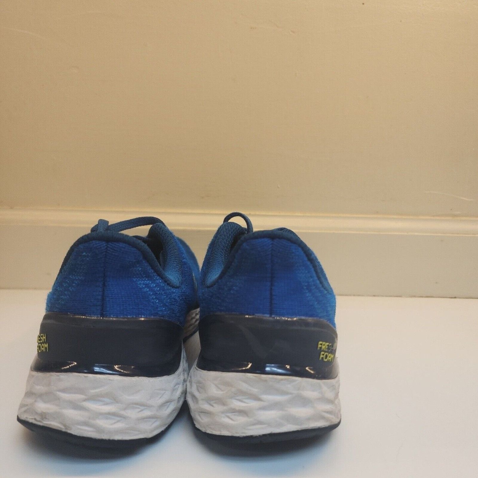 New Balance New Balance Men's 6.5 Running Shoe Size US 6.5 / EU 39-40 - 3 Thumbnail