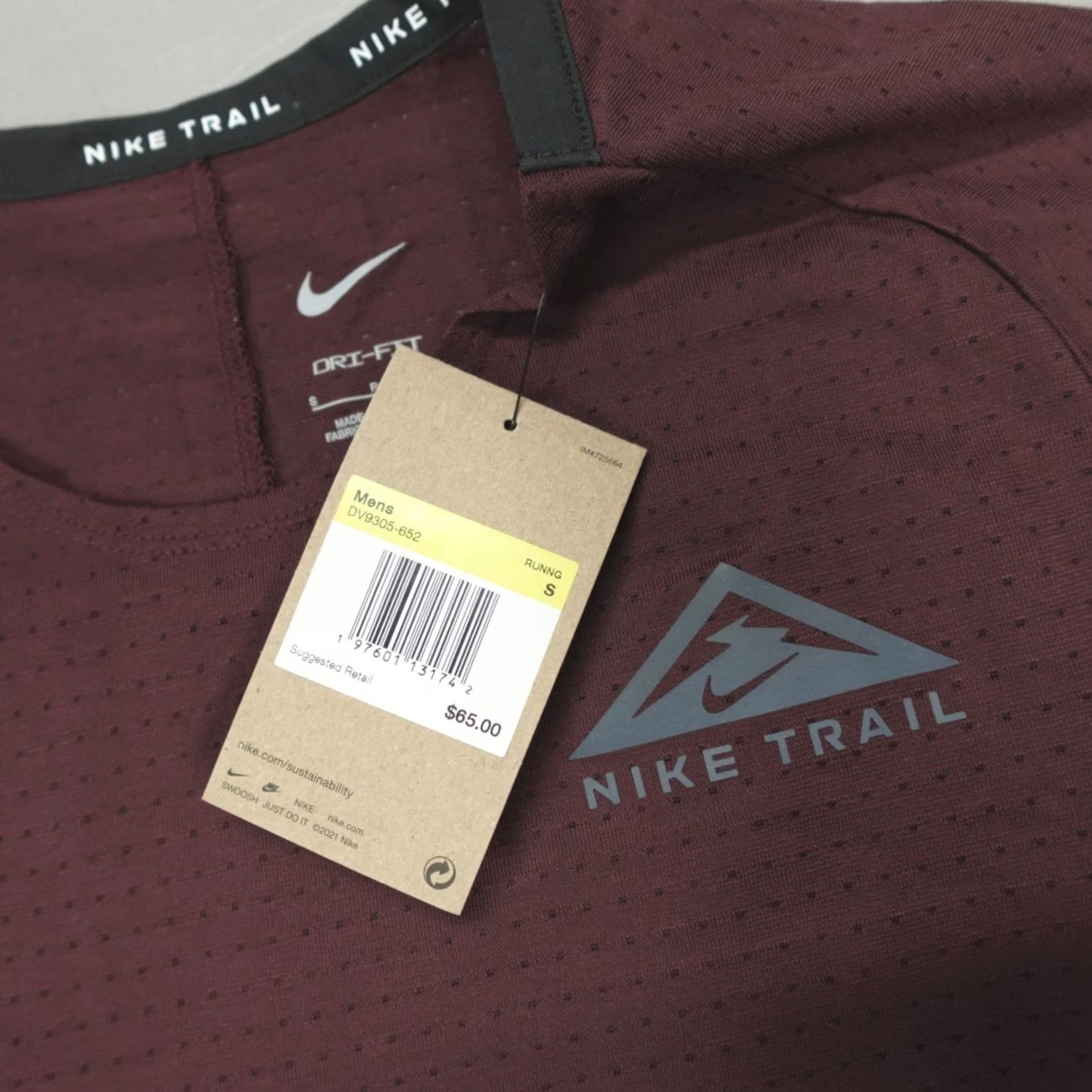 Nike Nike Trail Dri-Fit Solar Chase Running Shirt Men’s Size S Burgundy DV9305 652 Size US S / EU 44-46 / 1 - 3 Thumbnail