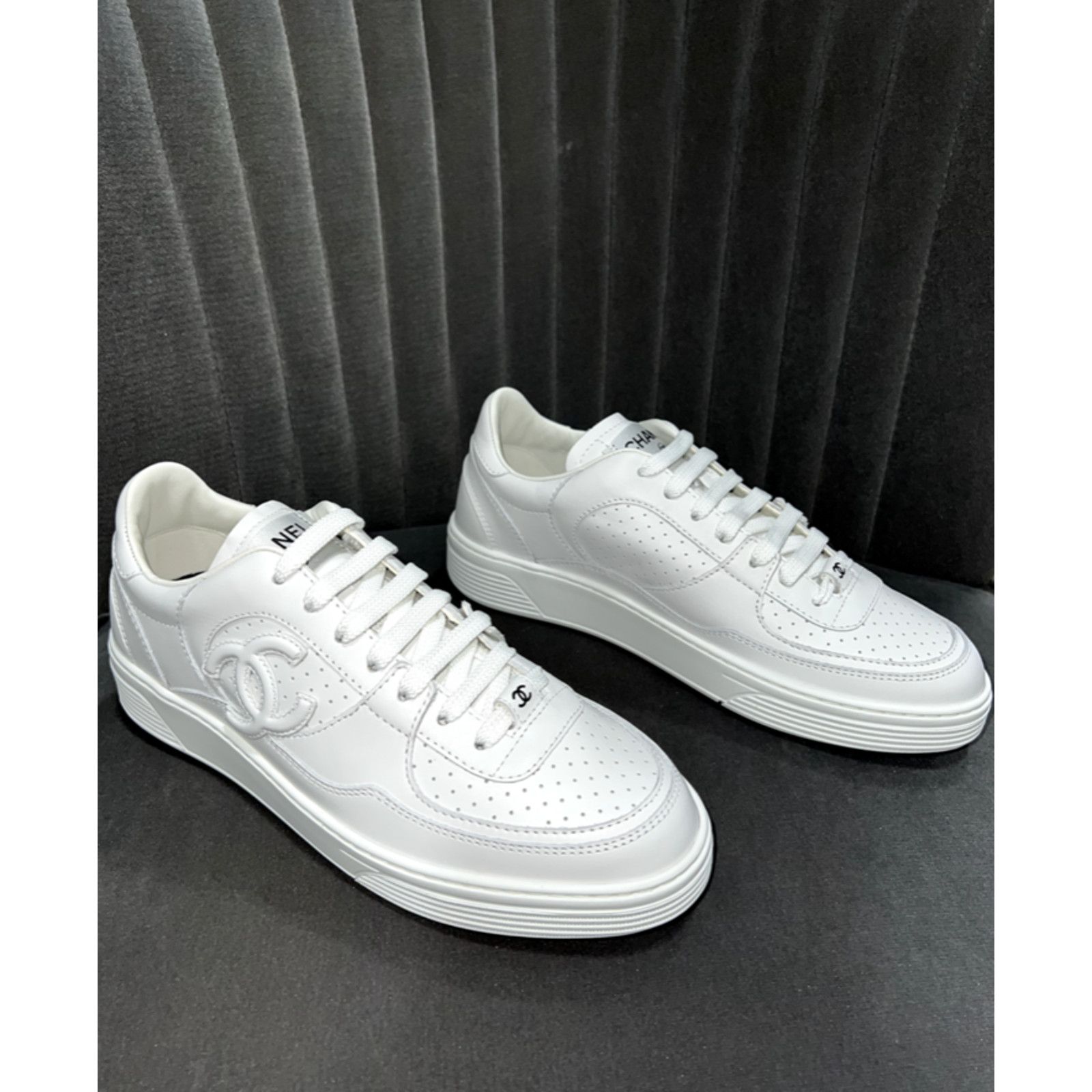 Chanel 23A Calfskin CC Logo Tie Flat Runner Trainer Sneaker 39 Size US 9 / IT 39 - 4 Thumbnail