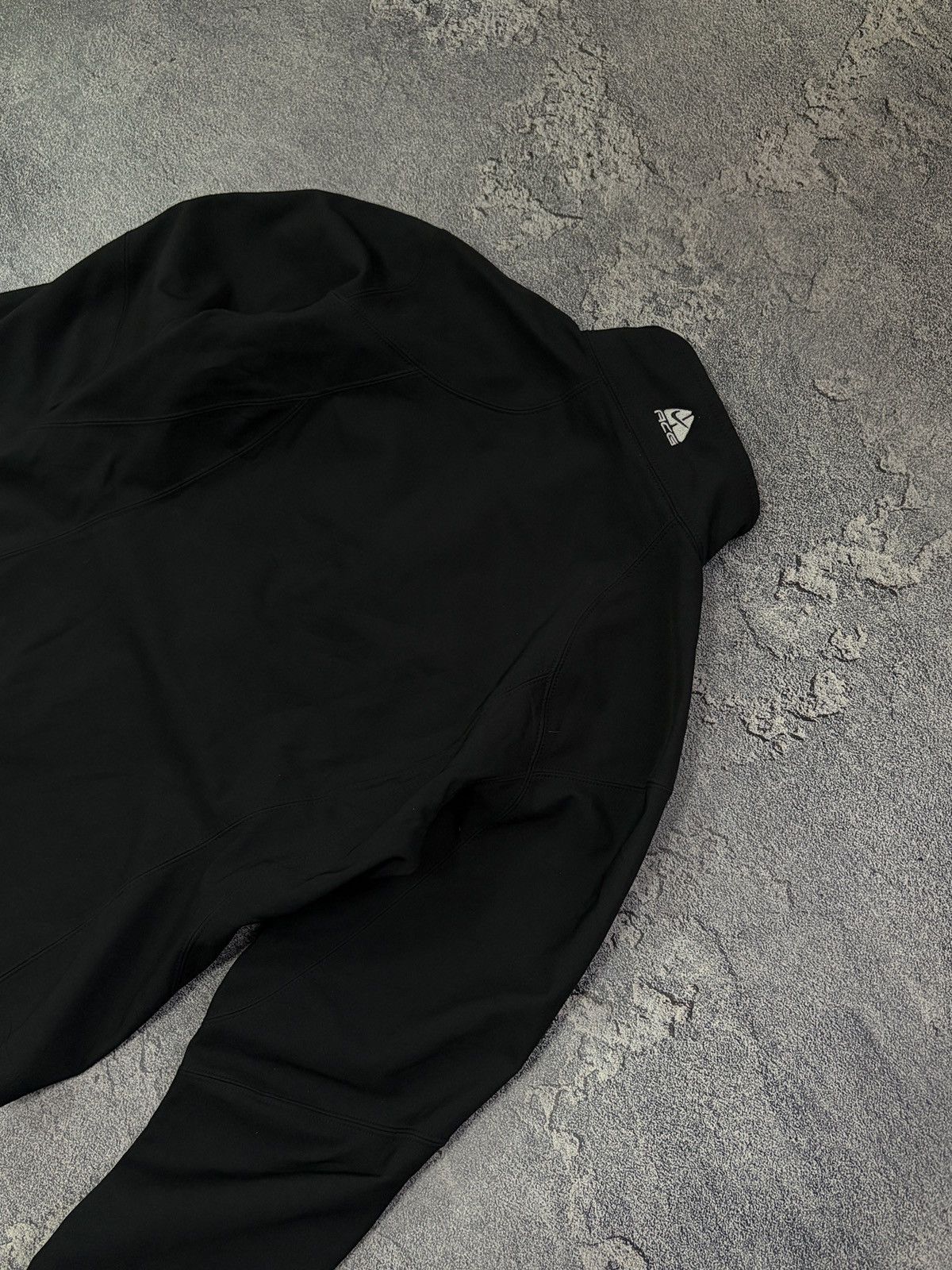 Nike ACG Nike ACG Black Softshell Fleece Jacket Women’s S Gorpcore Size S / US 4 / IT 40 - 13 Thumbnail