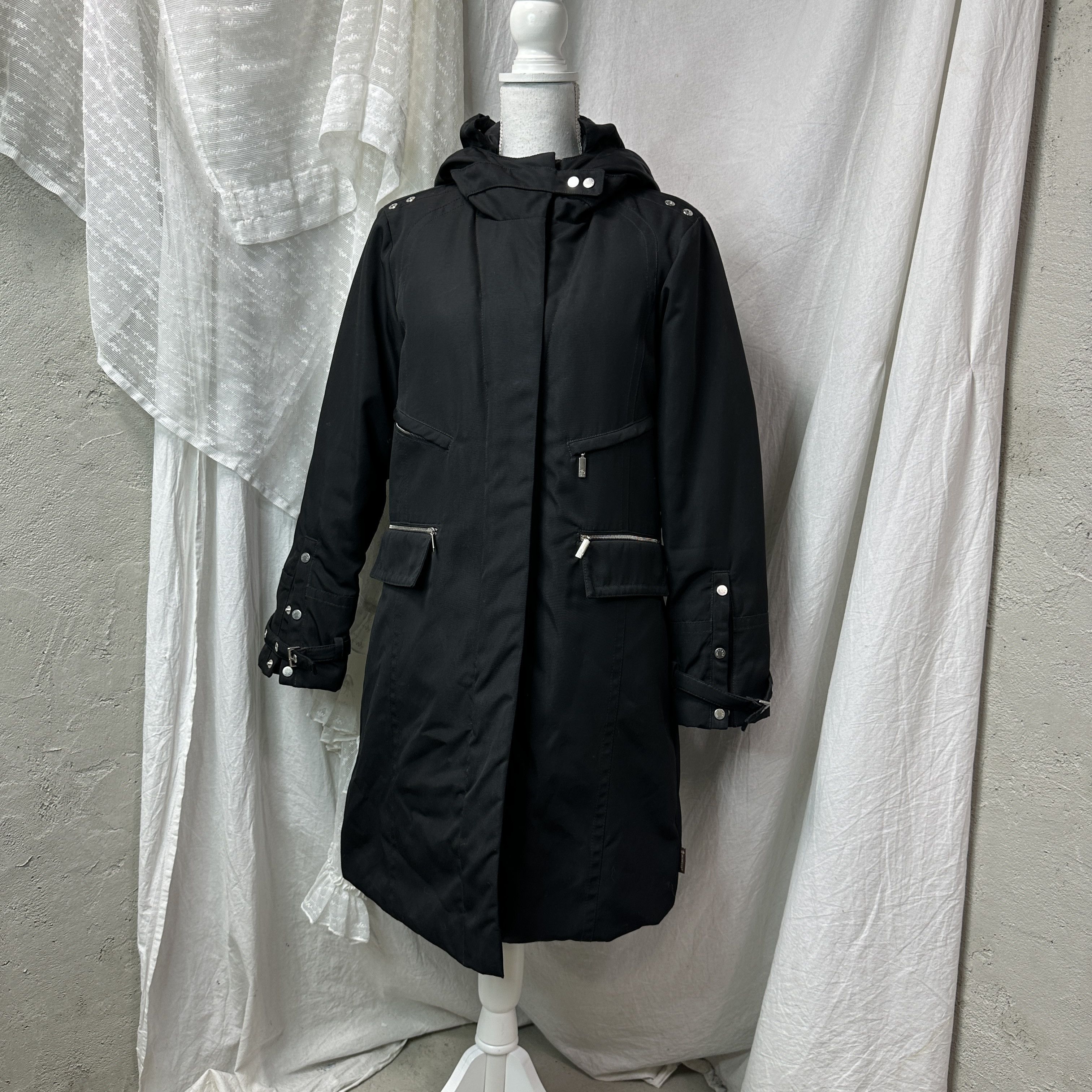 Moncler Vintage Outdoor Women's Moncler Down Coat Y2K Size M / US 6-8 / IT 42-44 - 13 Thumbnail