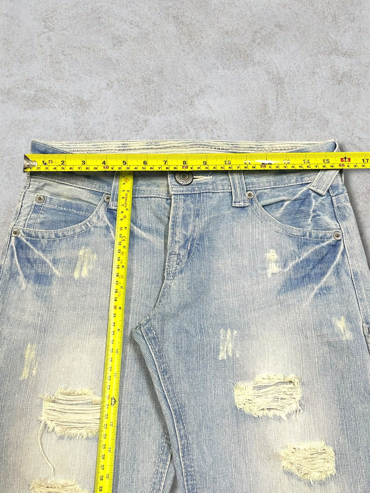 Japanese Brand Vintage Japanese Sick Carpenter Distressed Faded Wash Jeans Size US 31 - 11 Thumbnail
