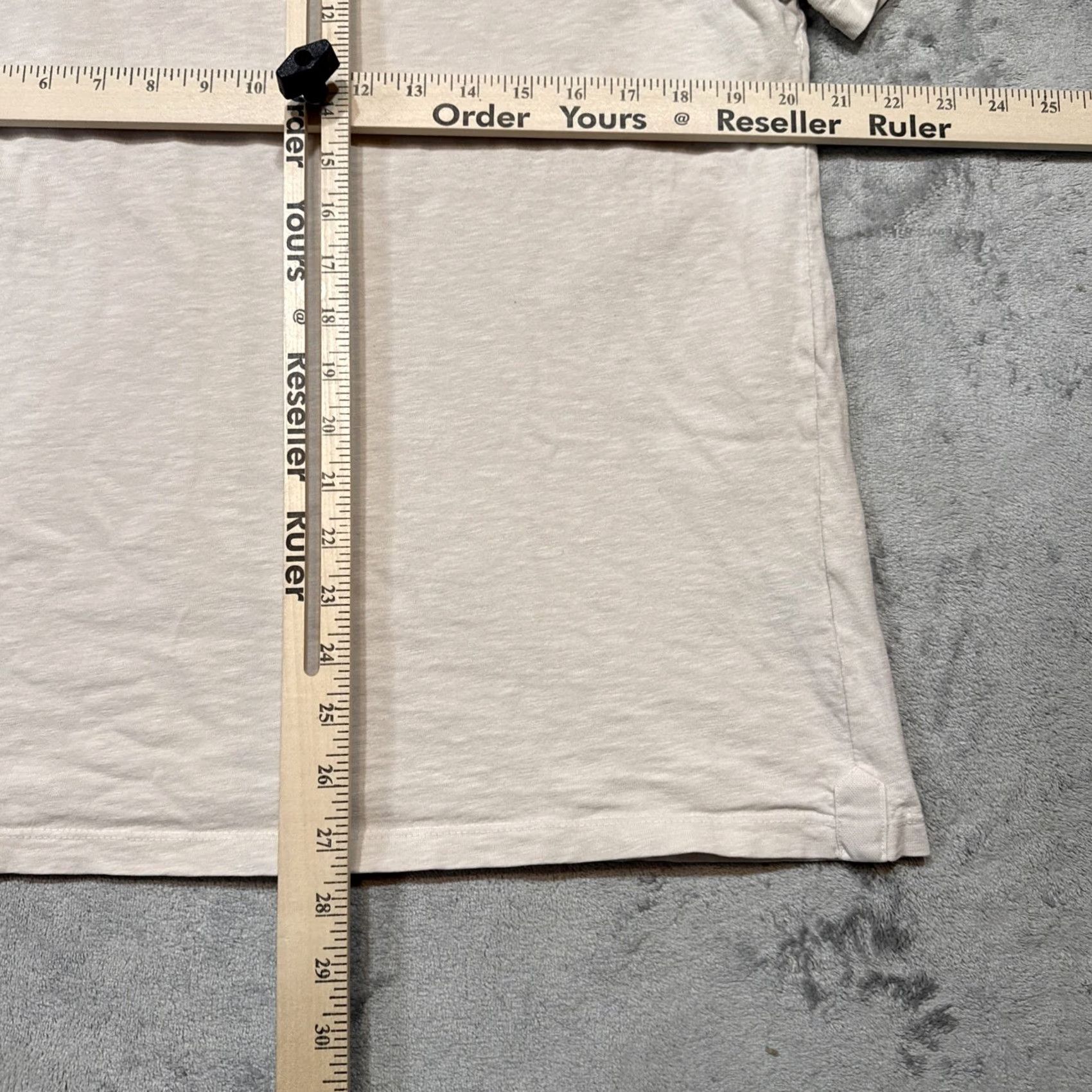 Vintage American Giant T Shirt Mens Large Beige Made USA Cotton Preppy Work V Neck Beige USA Short Sleeve Solid All Seasons Mens V-Neck T-Shirt Size US L / EU 52-54 / 3 - 5 Thumbnail