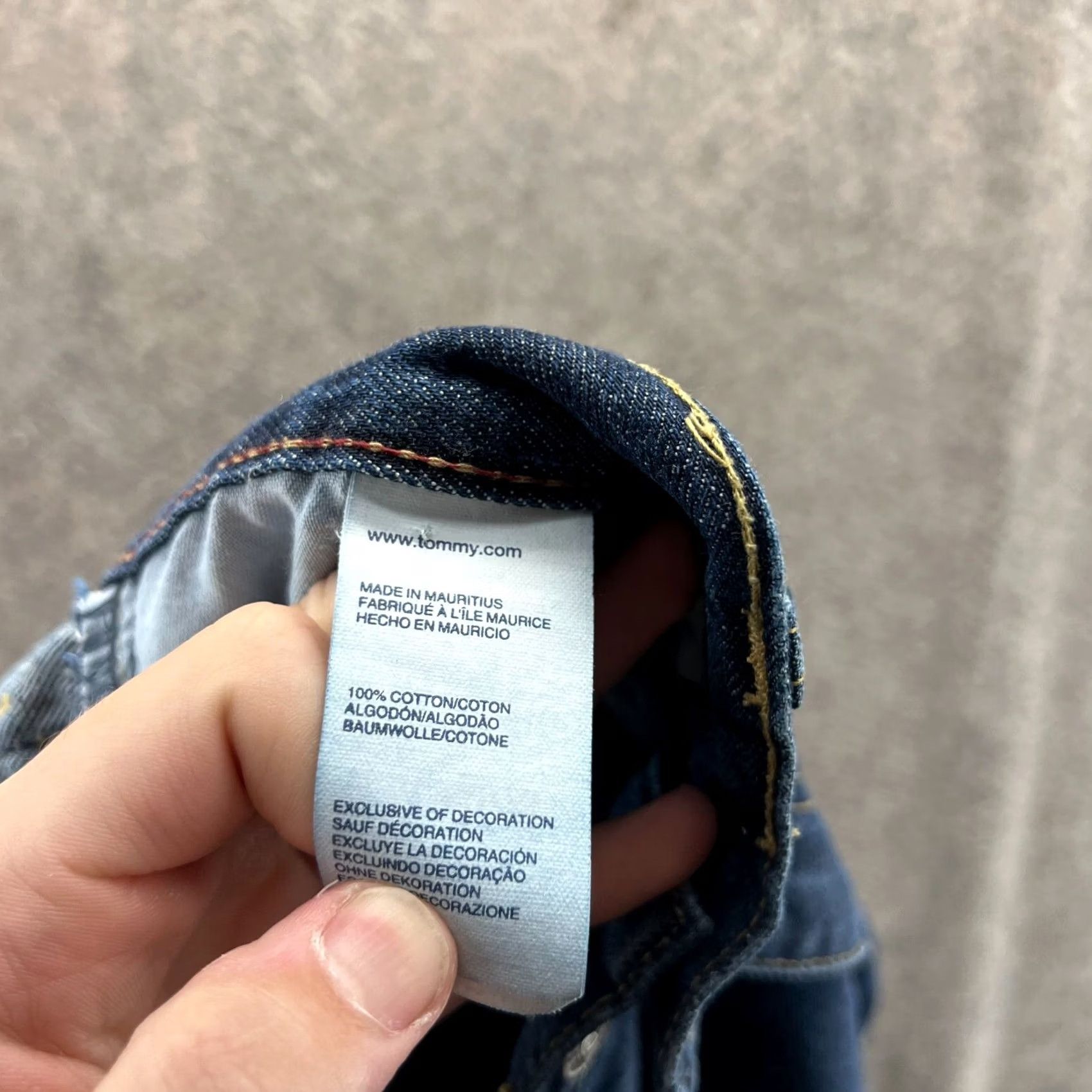 Tommy Hilfiger VINTAGE Tommy Hilfiger Jeans Men 34x32 Jeans Regular Blue Denim Straight Relaxed 90s Mens Size US 34 / EU 50 - 3 Thumbnail