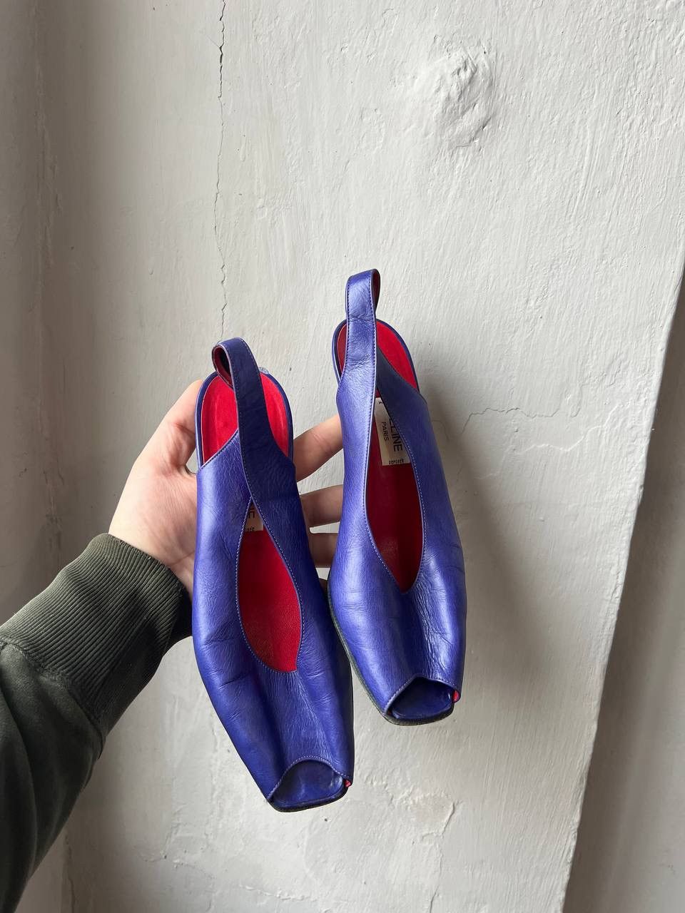 Celine 80’S CELINE ITALY ESCARPINS BLUE LEATHER HEELS CLASSIC SZ 39 Size US 9 / IT 39 - 3 Thumbnail