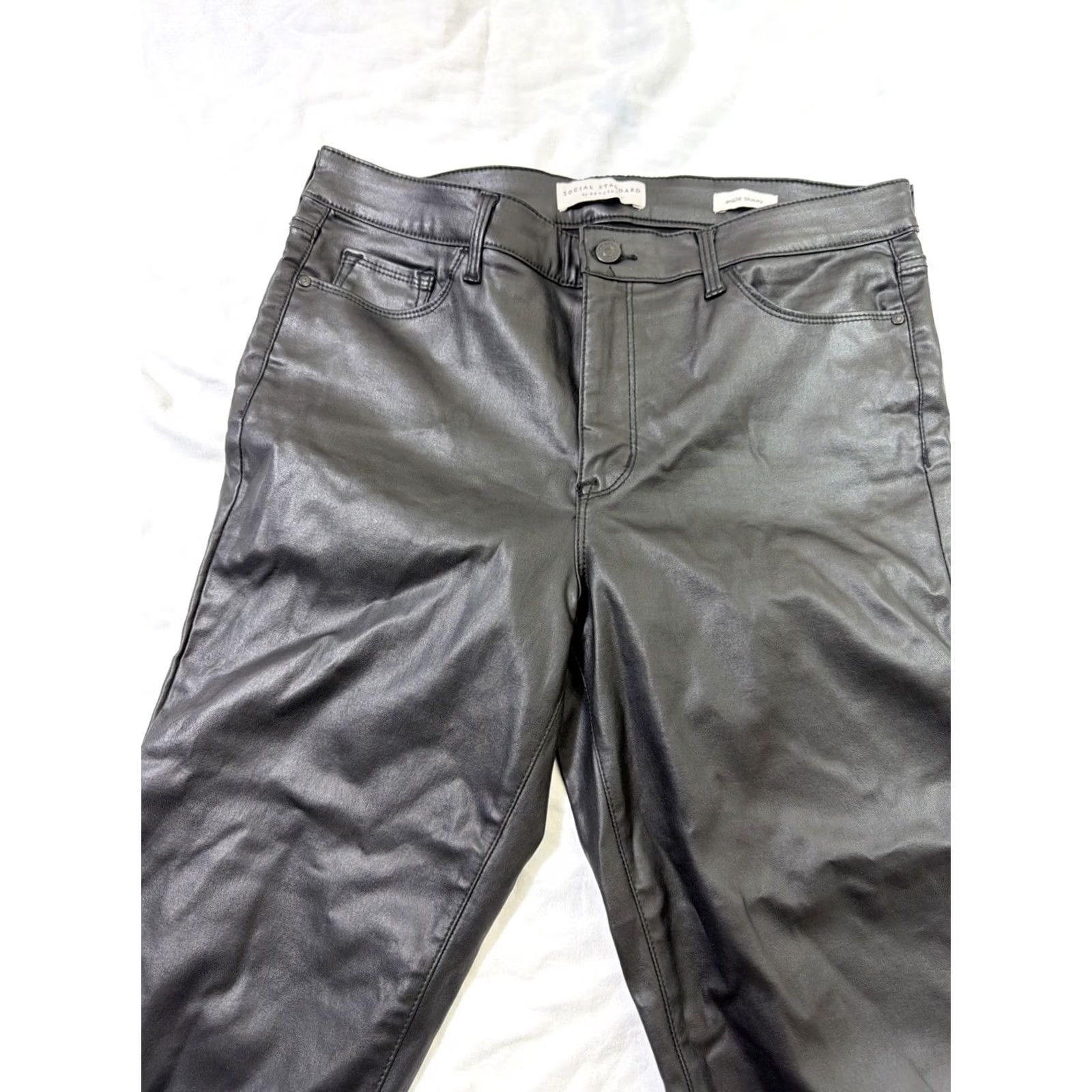 Sanctuary SOCIAL STANDARD by SANCTUARY Mid-Rise Ankle Skinny Coated Pants Black 12 Women Size 34" / US 12 / IT 48 - 6 Thumbnail