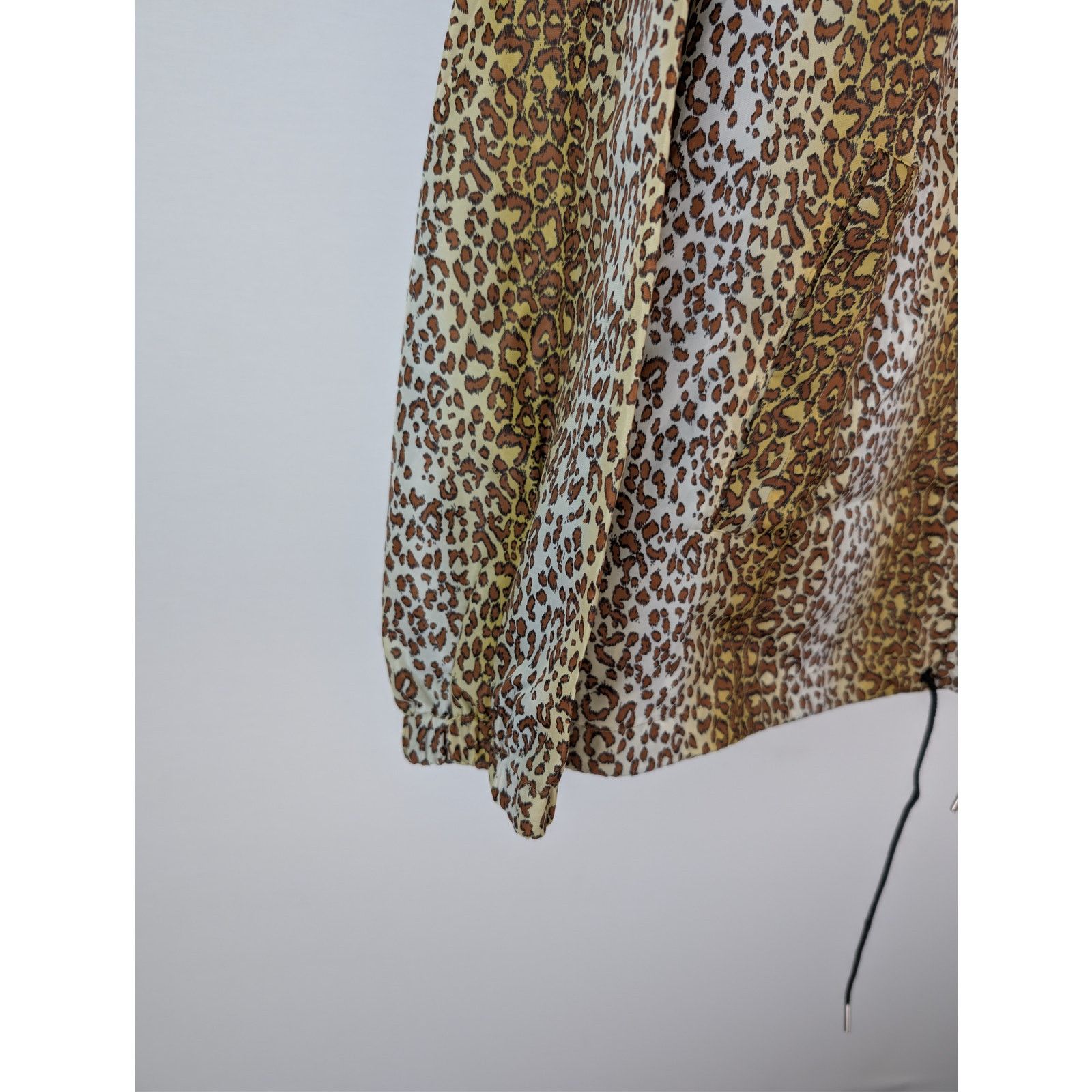 Celine o1rshd1 Leopard Print Nylon Coach Button Up Shirt in Multi Size US S / EU 44-46 / 1 - 5 Thumbnail