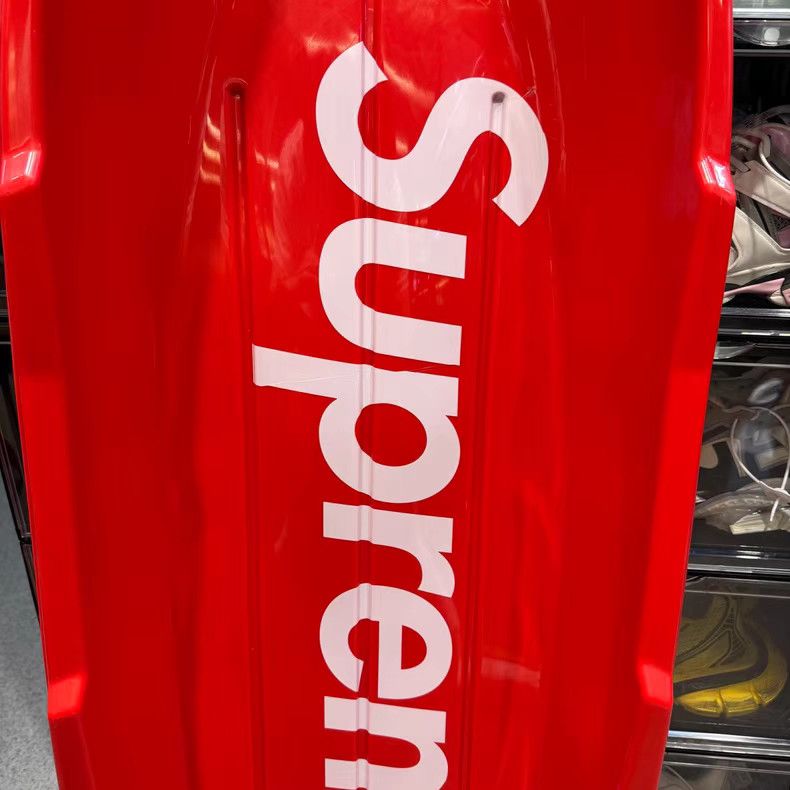 Supreme Supreme Red Snowboard. Q10 Size ONE SIZE - 3 Thumbnail