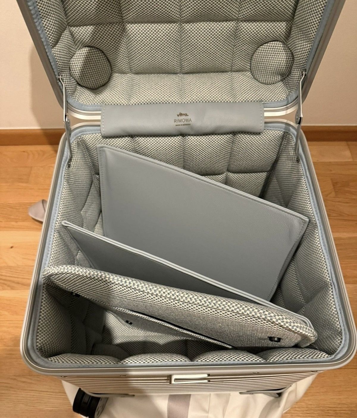 Rimowa Rimowa x Vitra 2025 limited edition stool Size ONE SIZE - 6 Thumbnail