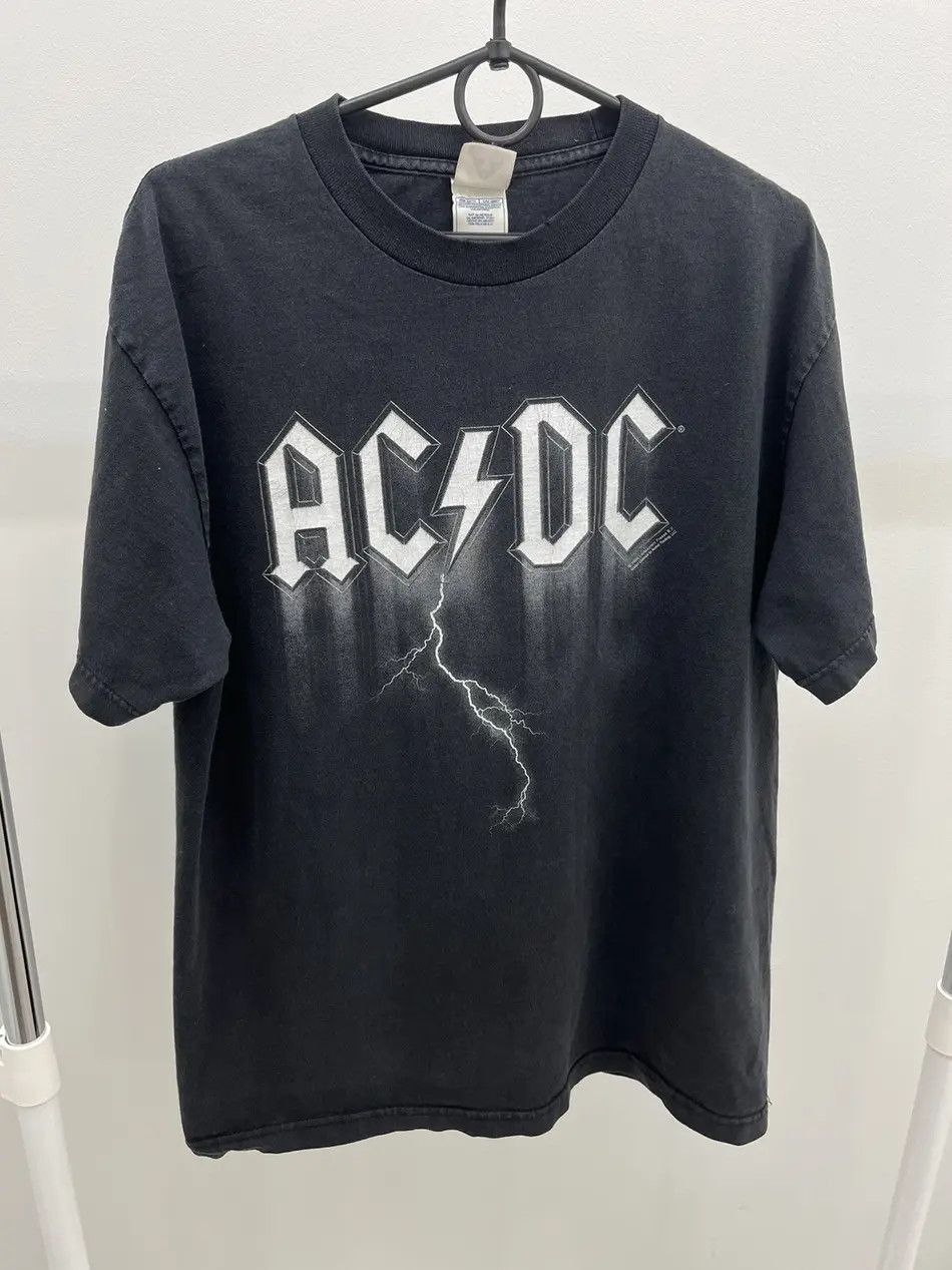 AC/DC Vintage 2004 AC/DC Thunderstruck Tee Double Stitch Black Tee Size US L / EU 52-54 / 3 - 1 Thumbnail