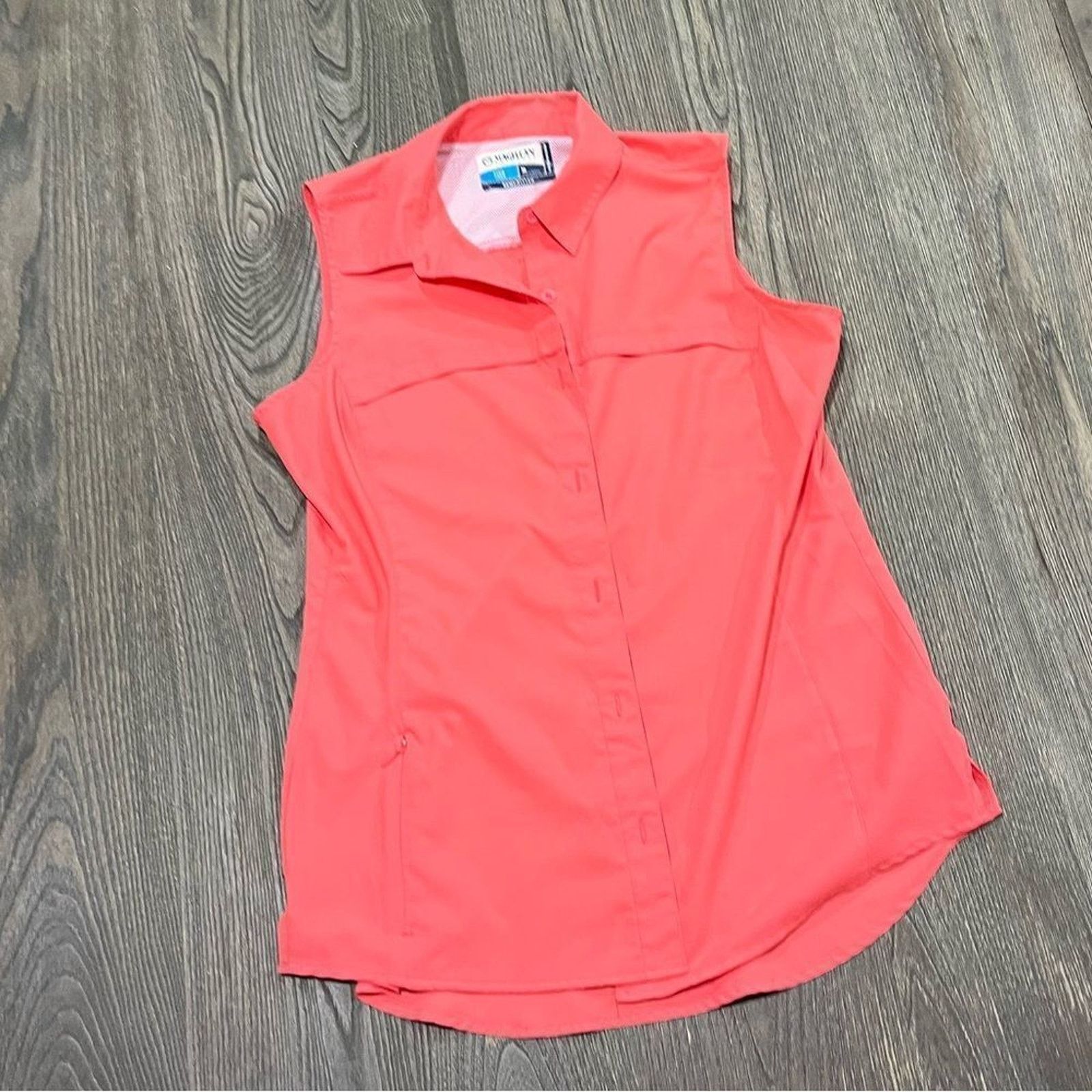 Vintage Magellan Outdoors Fish Semi-Fitted Moisture Wicking Shirt M Size M / US 6-8 / IT 42-44 - 1 Thumbnail