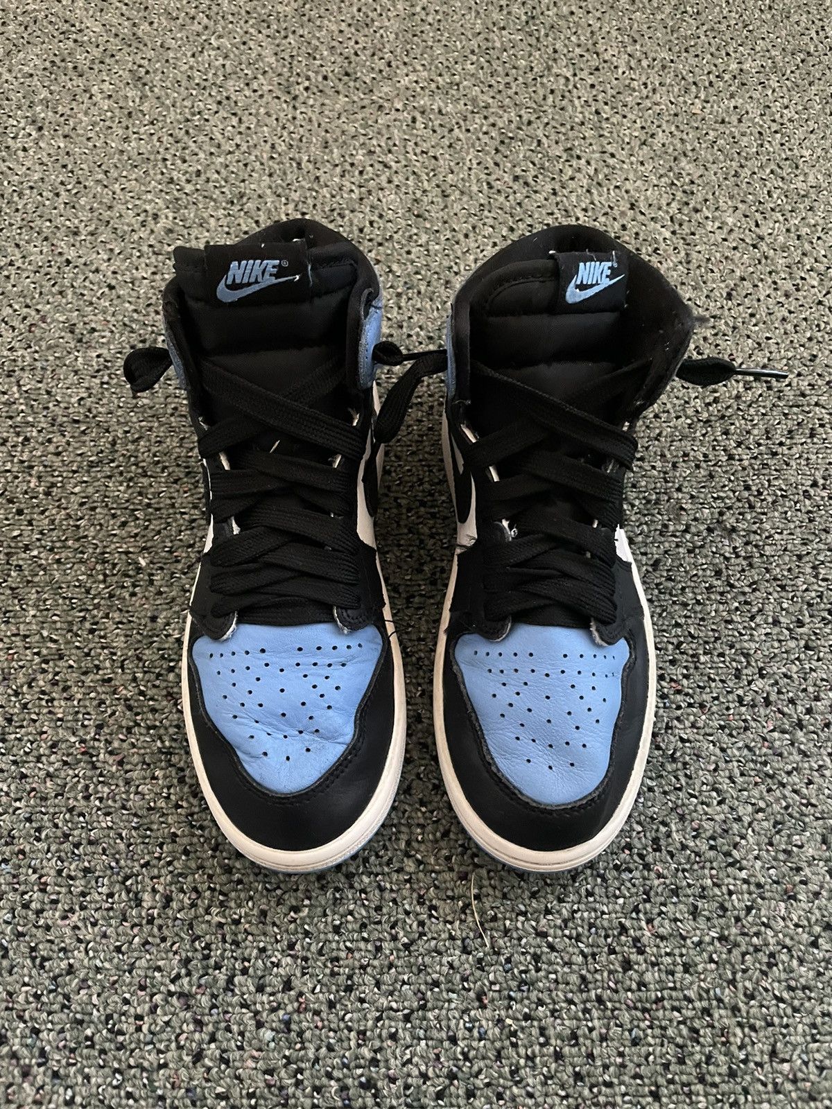 Nike Jordan 1 UNC Toe **YOUTH SIZE 3** Size US 5 / EU 37 - 3 Thumbnail
