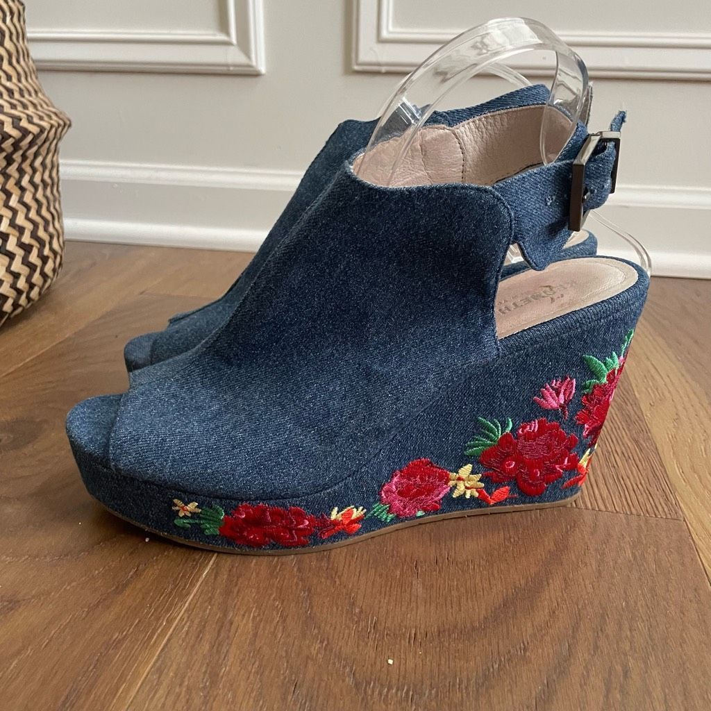Kenneth Cole Kenneth Cole Olani Wedge Heel Sandals Denim Embroidered Floral Women's 8.5 Size US 8.5 / IT 38.5 - 2 Thumbnail