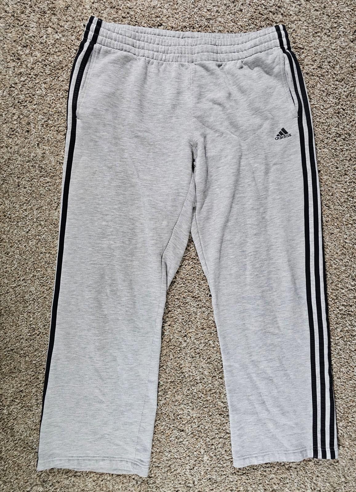 Adidas Adidas Gray Mens Medium Sweatpants Size US 32 / EU 48 - 1 Thumbnail