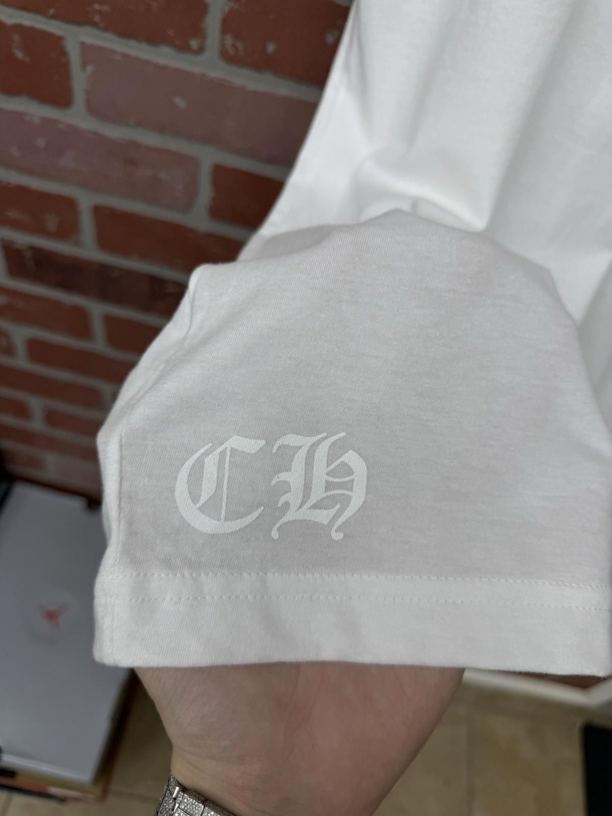 Chrome Hearts Size L - Chrome Hearts Tee Shirt Blue Neck Logo White RARE Size US L / EU 52-54 / 3 - 7 Thumbnail