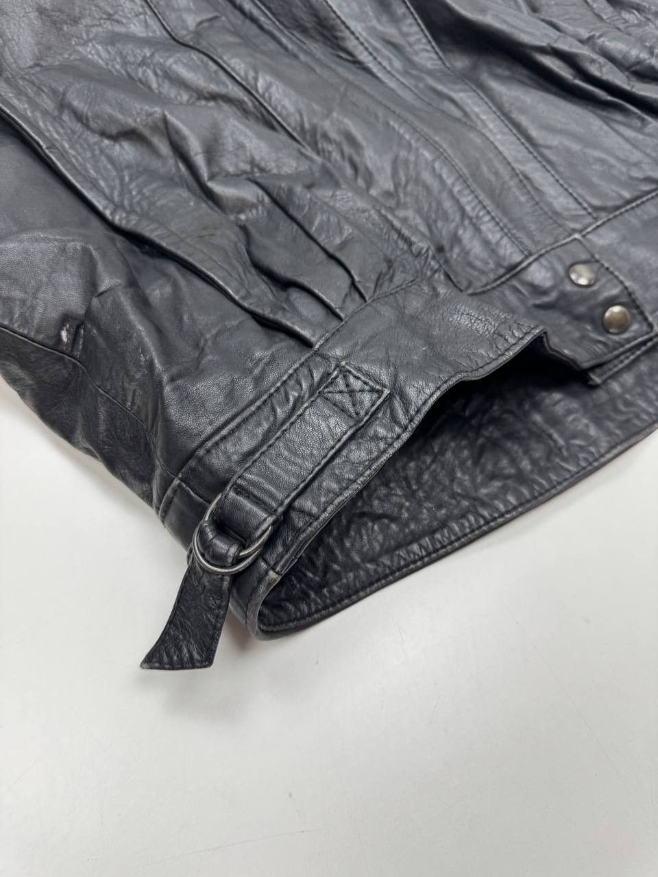 Vera Pelle vintage leather jacket for women 90s Size M / US 6-8 / IT 42-44 - 6 Thumbnail