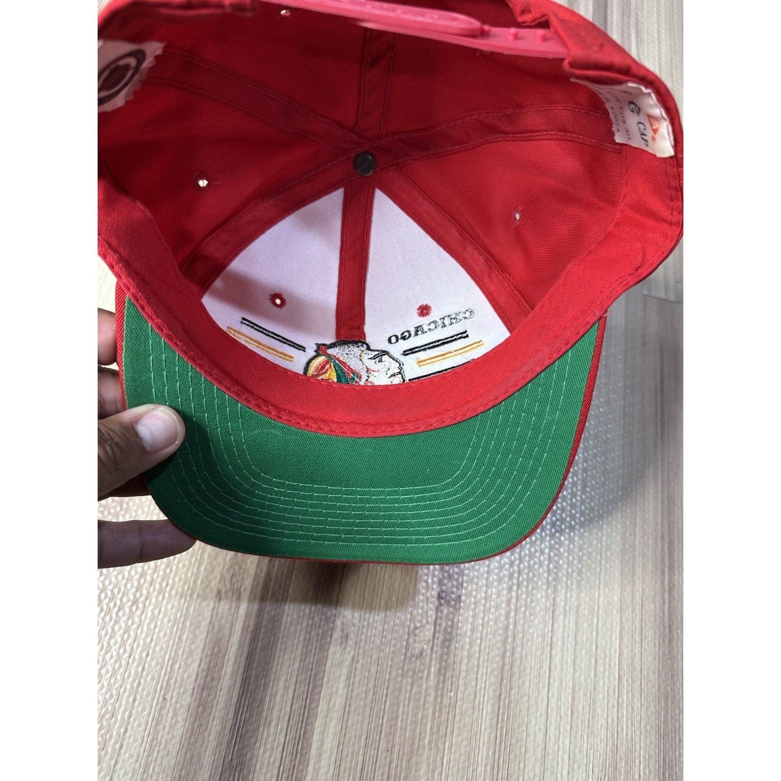 & Other Stories Vintage Chicago Blackhawks Red Snapback Hat Young An Size ONE SIZE - 8 Thumbnail