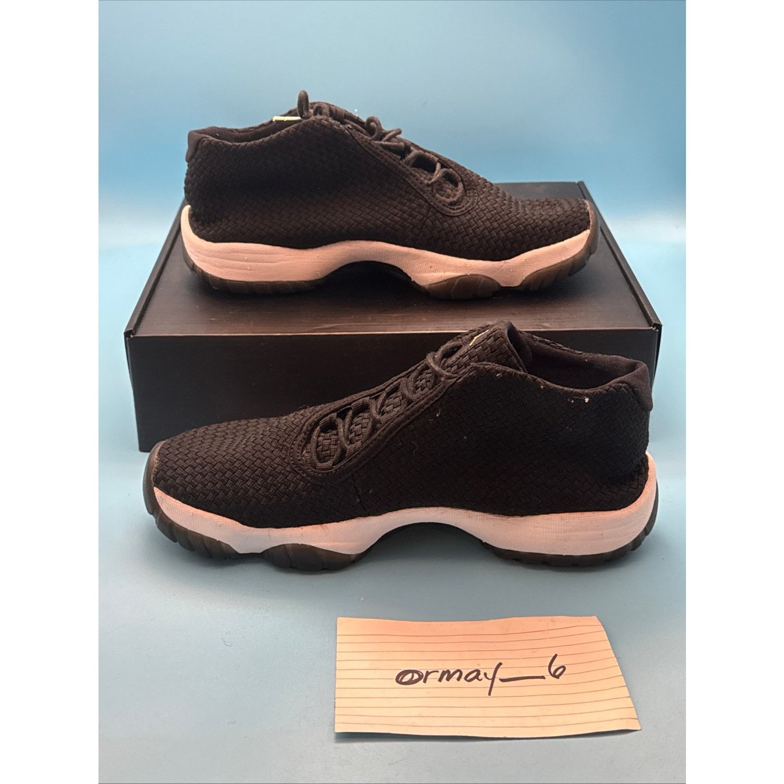 Jordan Brand Jordan Future 2014 Black White m8 w9.5 Size US 8 / EU 41 - 2 Thumbnail