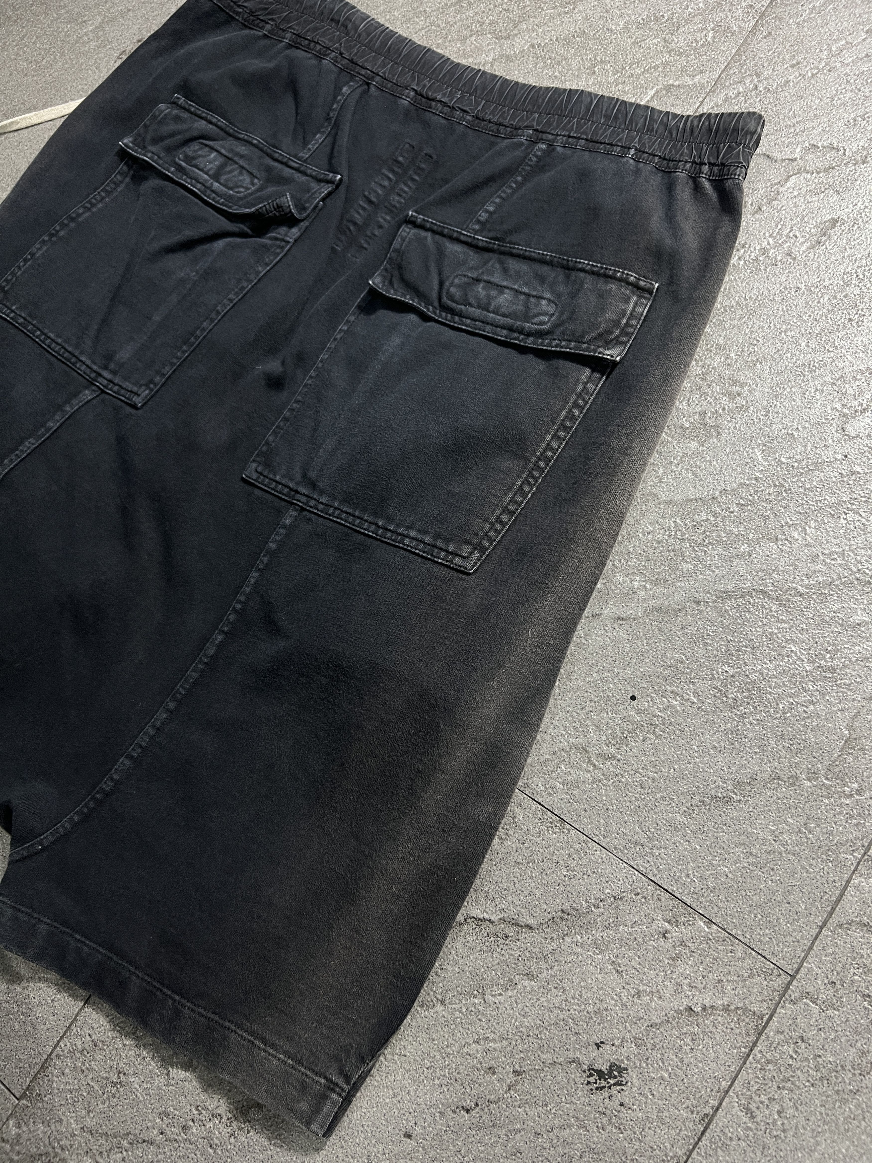 Rick Owens Drkshdw Rick Owens Drkshdw Memphis Pod Shorts Size US 36 / EU 52 - 4 Thumbnail