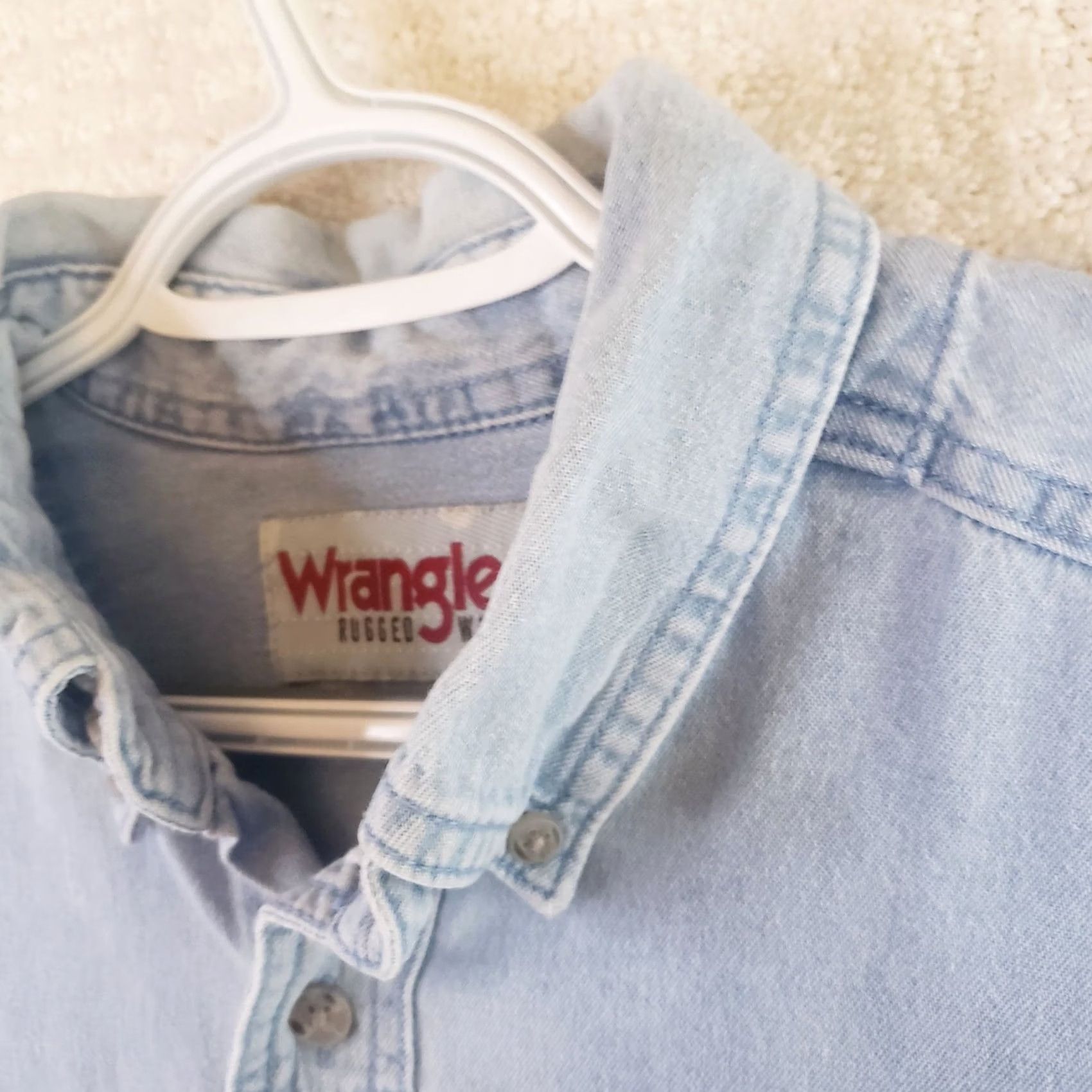 Wrangler Wrangler Rugged Wear Denim Shirt Mens Large Blue Button Up 100% Cotton Classic Western Cowboy Grunge Workwear Size US L / EU 52-54 / 3 - 7 Thumbnail