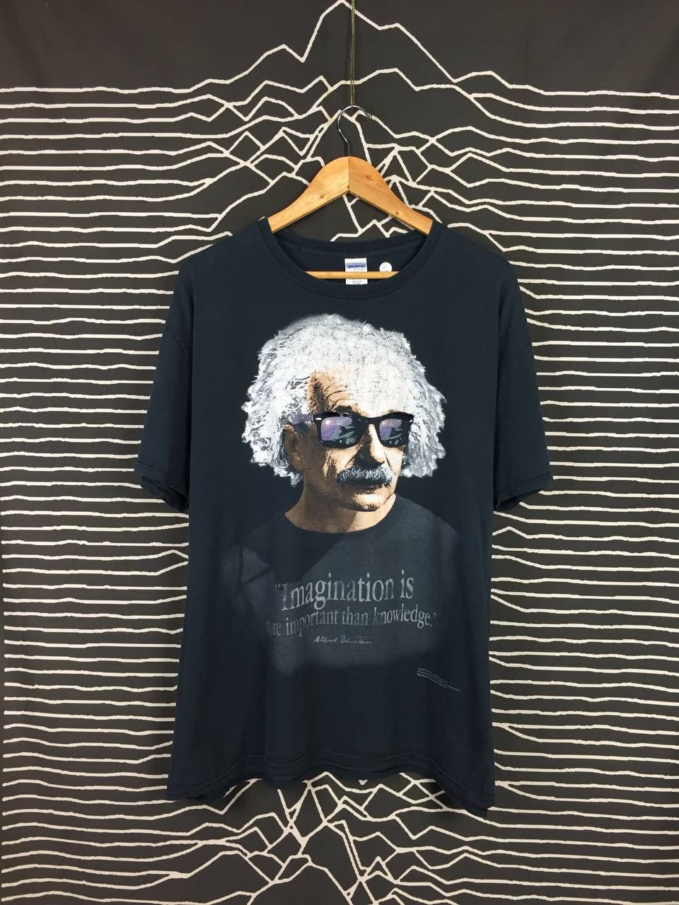 Arts & Science × Vintage Distressed Albert Einstein Imagination Knowledge Quote Tee Size US XXL / EU 58 / 5 - 1 Thumbnail
