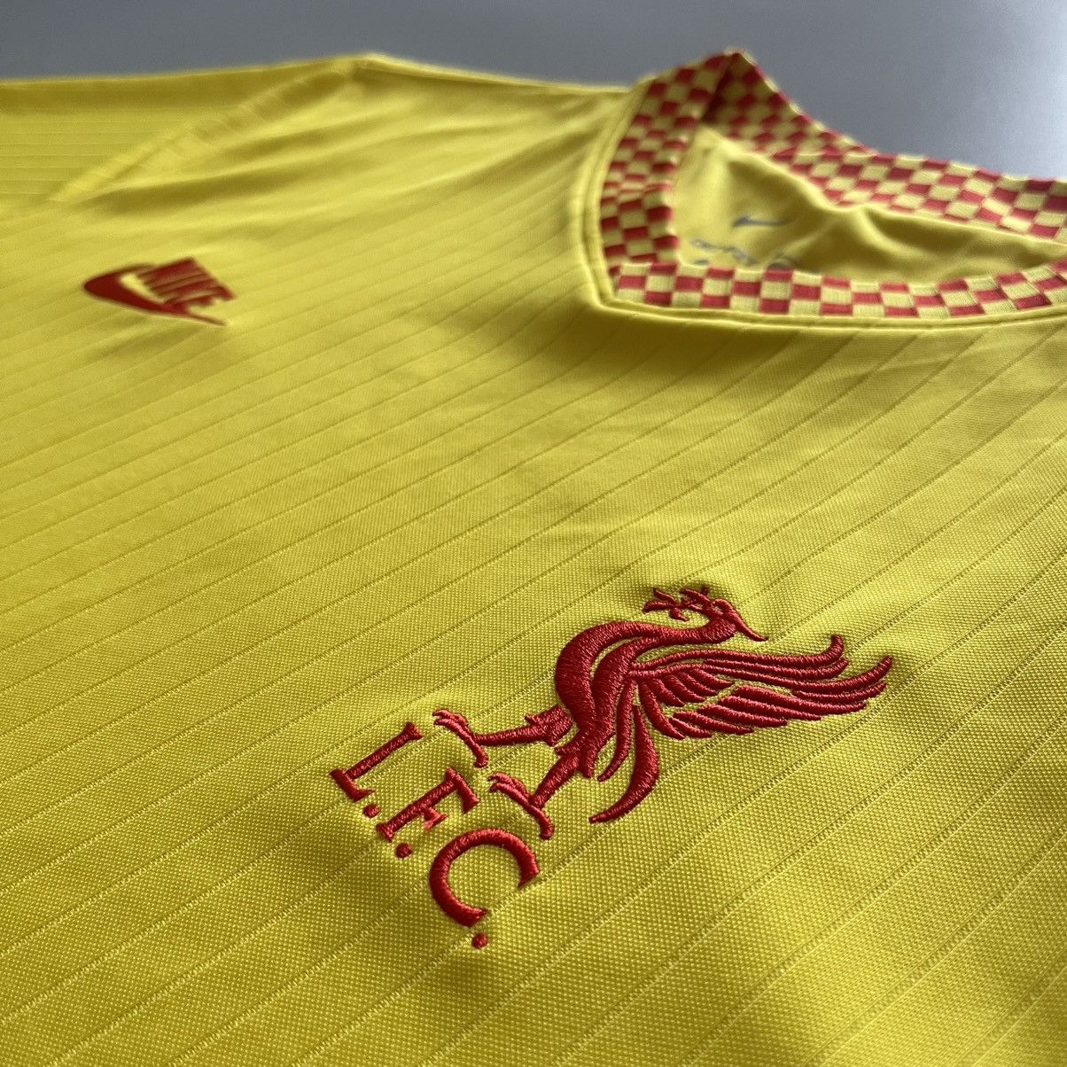 Nike × Vintage LIVERPOOL NIKE 2021/2022 FOOTBALL THIRD JERSEY #4 VIRGIL Size US M / EU 48-50 / 2 - 4 Thumbnail