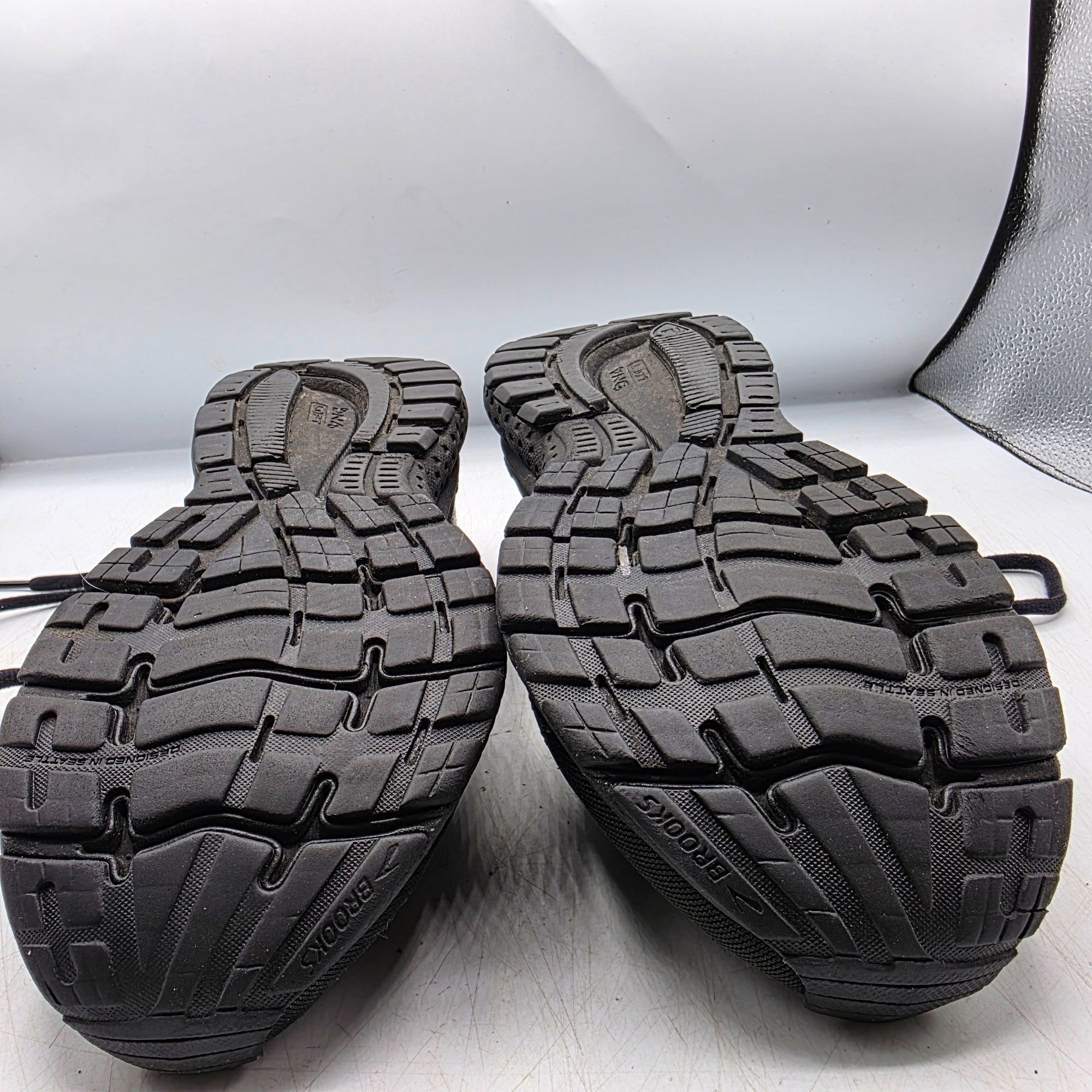 Brooks Brooks Ghost 13 Womens Size 6 Black Purple Athletic Shoes Wa Size US 6 / IT 36 - 11 Thumbnail