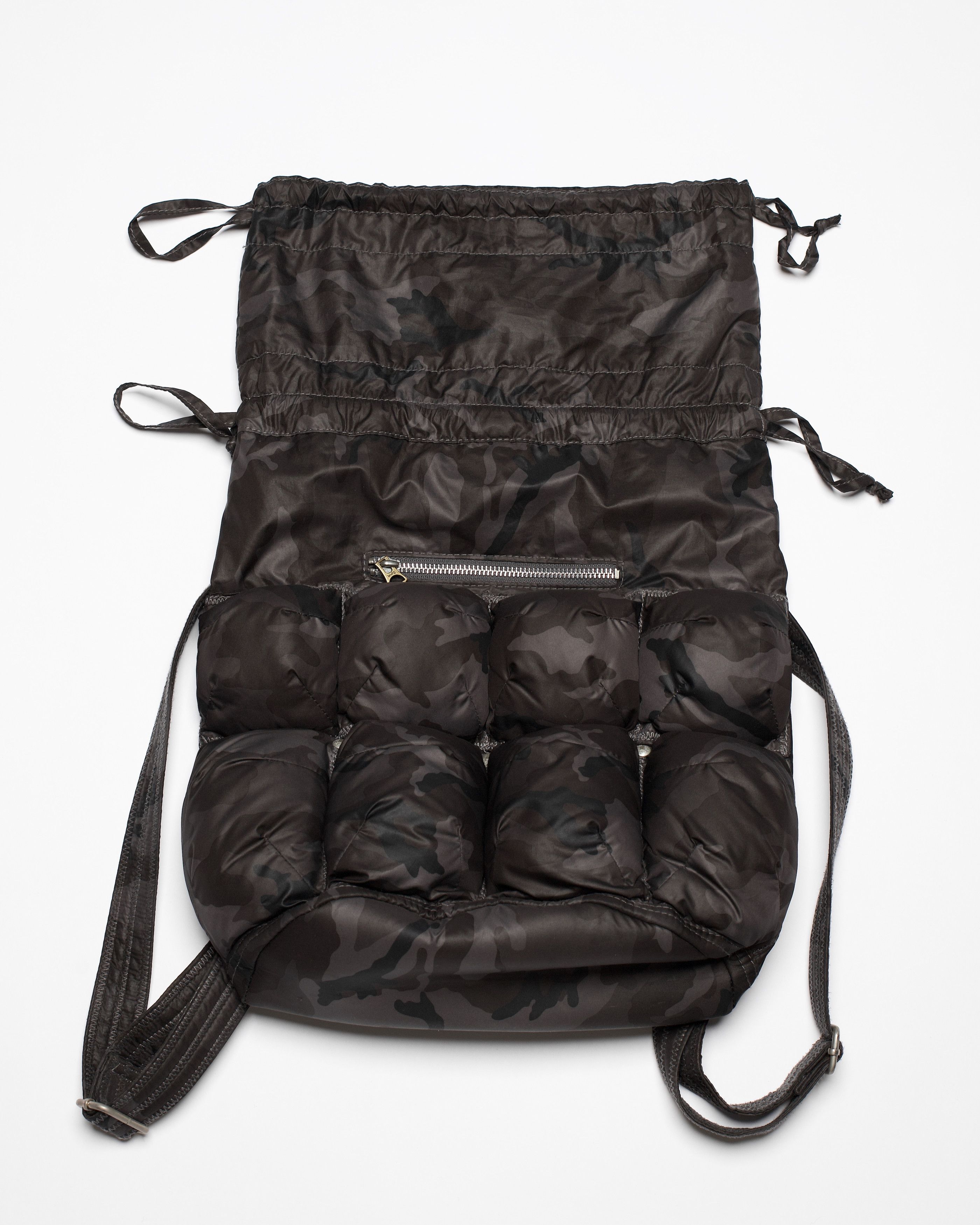 Marithe + Francois Girbaud Marithé + François Girbaud 'Pokachu' Camo Bag Size ONE SIZE - 2 Thumbnail