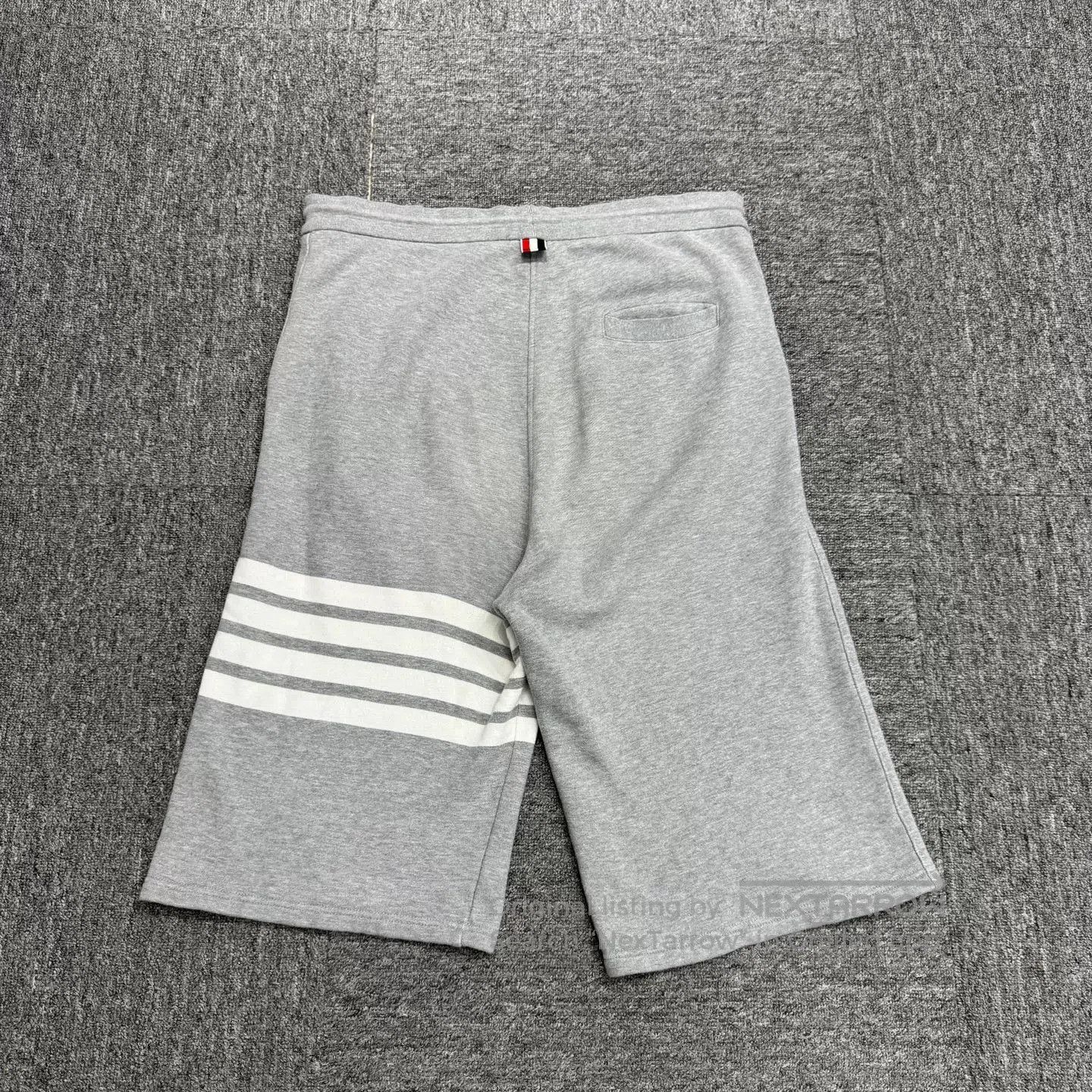 Thom Browne Thom Browne Four-Stripe Shorts. Size US 26 / EU 42 - 7 Thumbnail