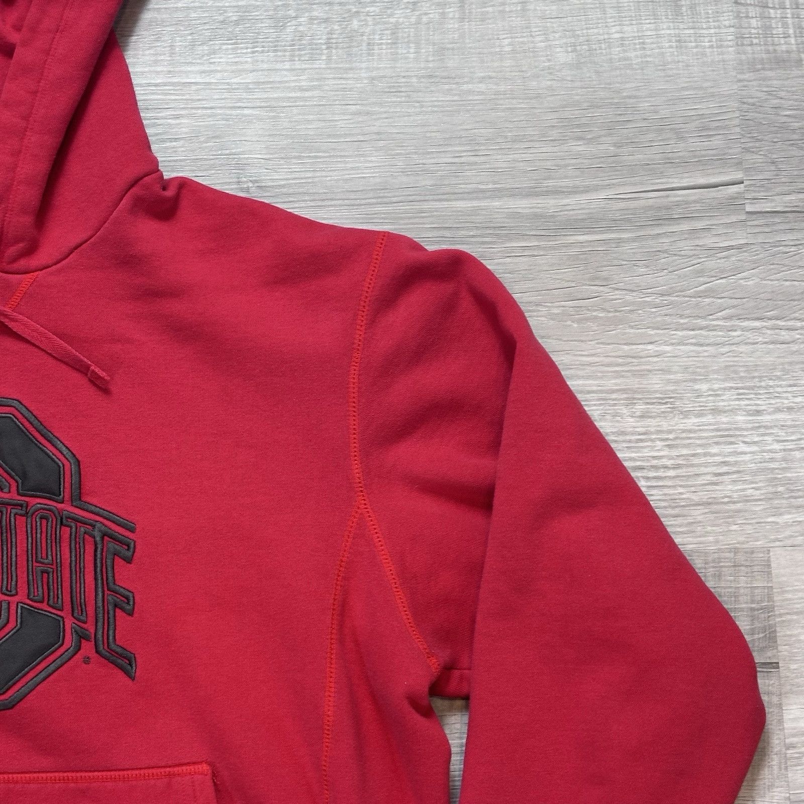 Nike Nike Ohio State Buckeyes Center Swoosh Sweatshirt Sz Medium Size US M / EU 48-50 / 2 - 4 Thumbnail