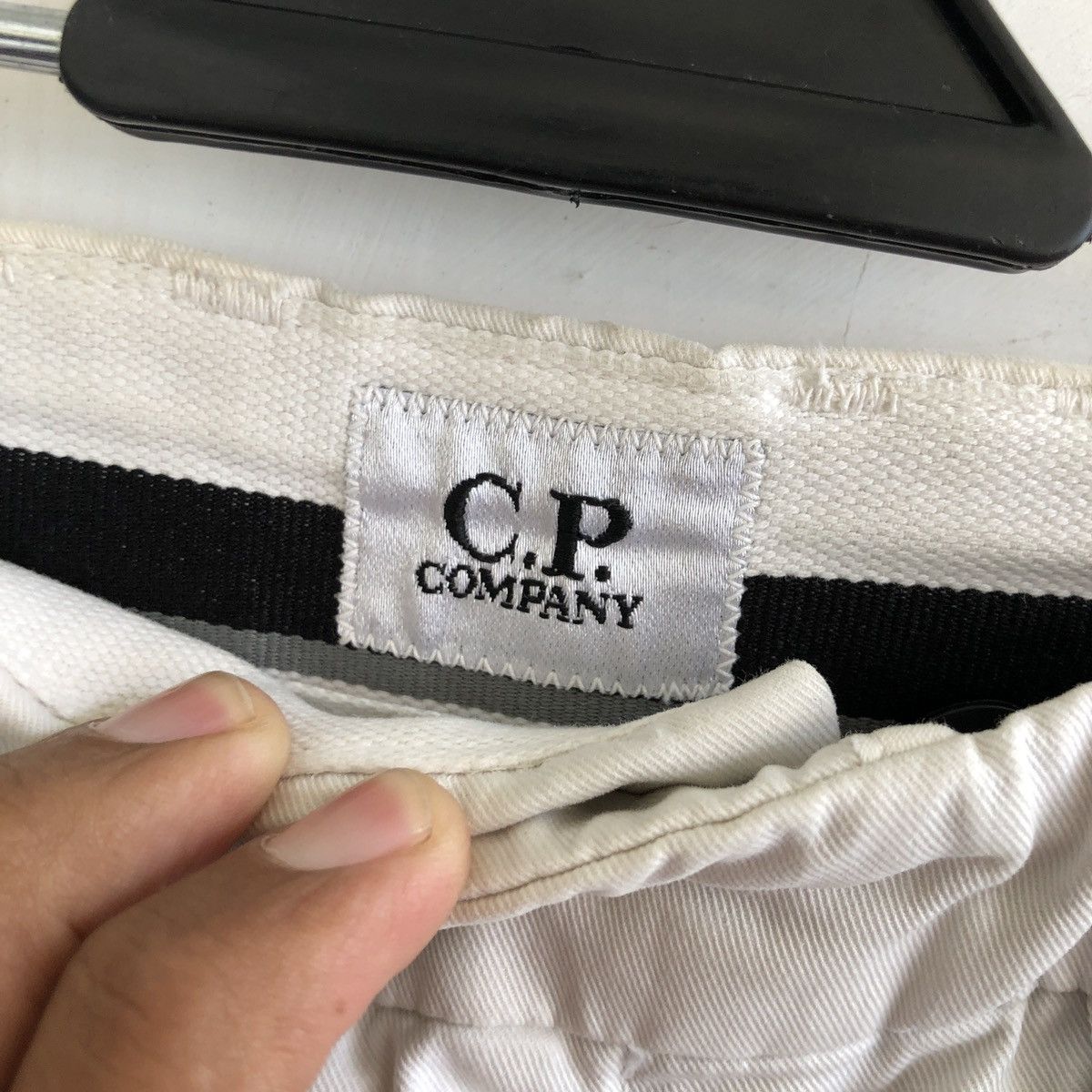 C.P. Company CP COMPANY LENS SHORT CARGO Size US 34 / EU 50 - 11 Thumbnail