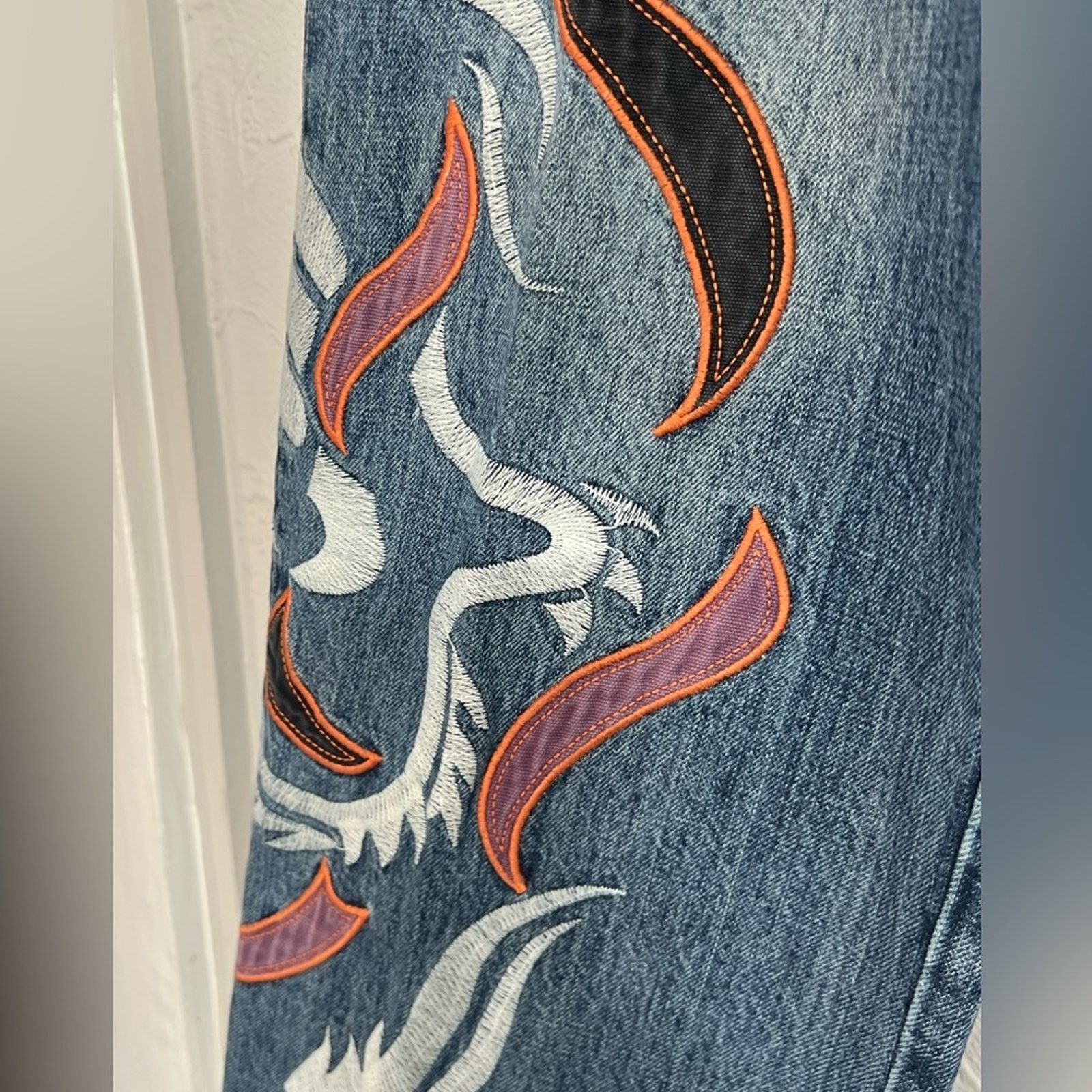 Request Jeans Vintage Request Jeans Men 28x31 Embroidered Y2K Skater RARE Size US 28 / EU 44 - 4 Thumbnail