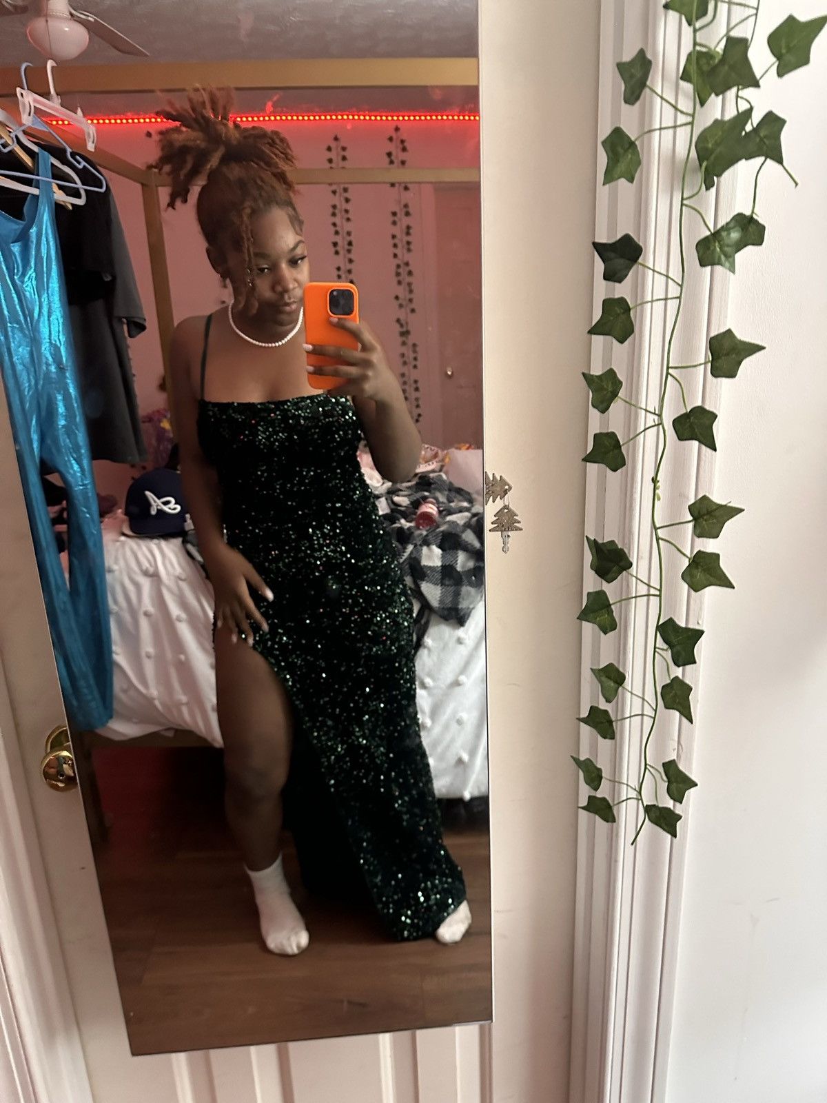 Other Emerald Sequin Formal Gown Size M / US 6-8 / IT 42-44 - 6 Thumbnail