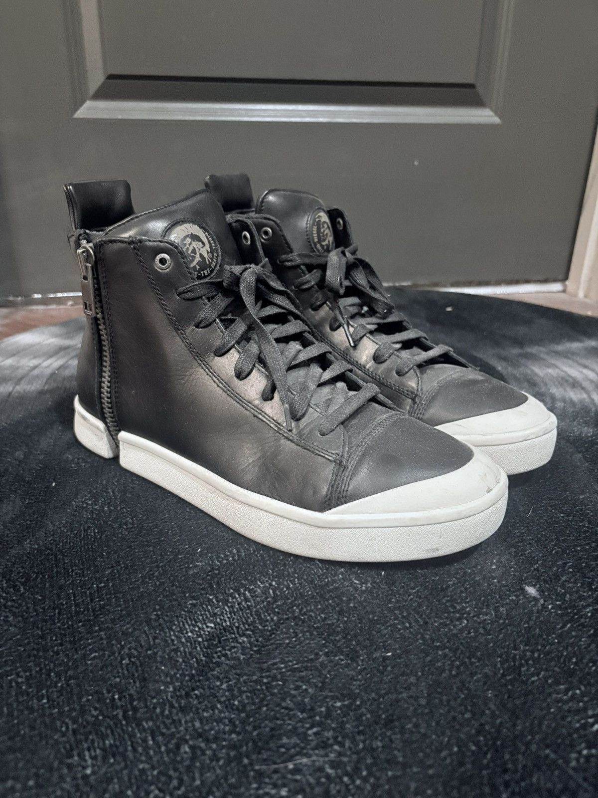 DIESEL S-NENTISH ZIP AROUND SNEAKERS SIZE 12