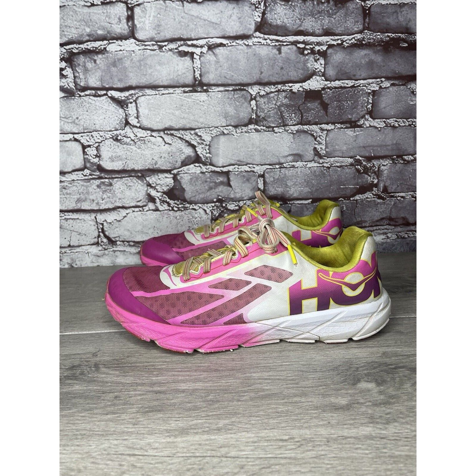 Hoka HOKA ONE TRACER Pink FUSCIA CITRUS Lace Up Sneakers Women 9M Size US 9 / IT 39 - 1 Thumbnail