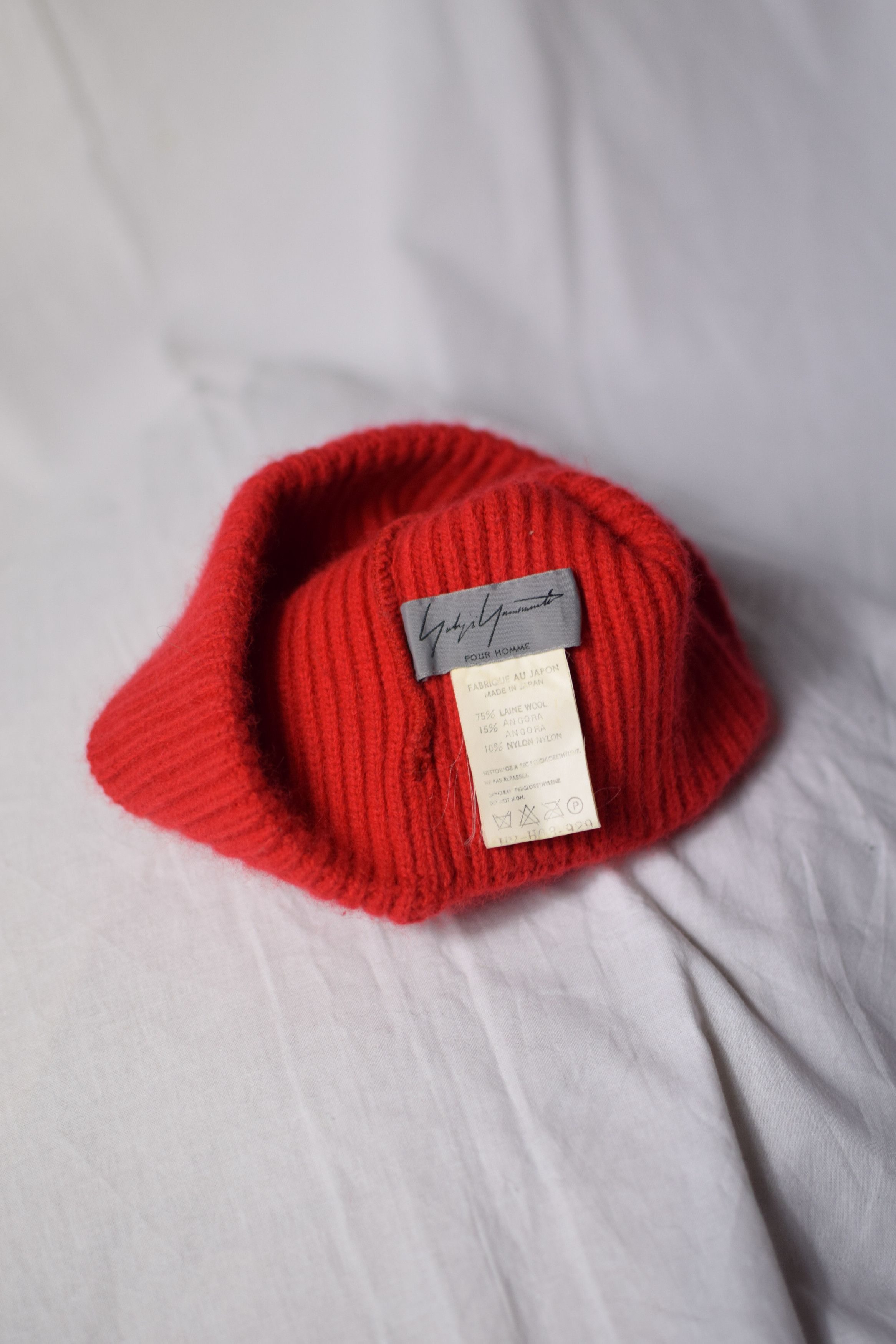 Yohji Yamamoto YYPH AW01 Red Knit Cap - HV-H03-929 Size ONE SIZE - 5 Thumbnail