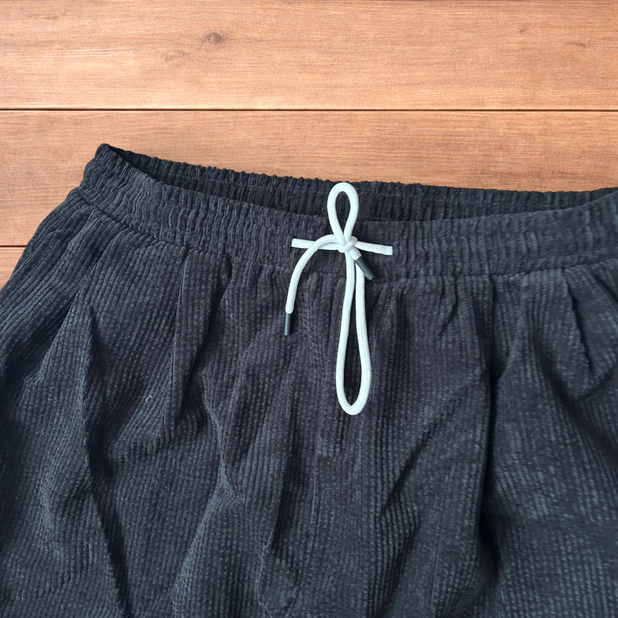 Japanese Brand Super baggy wide leg skater corduroy trousers in black. Size US 36 / EU 52 - 5 Thumbnail